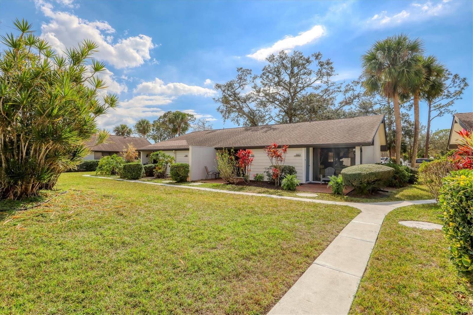 Sarasota, FL 34235,3523 LONGMEADOW #12