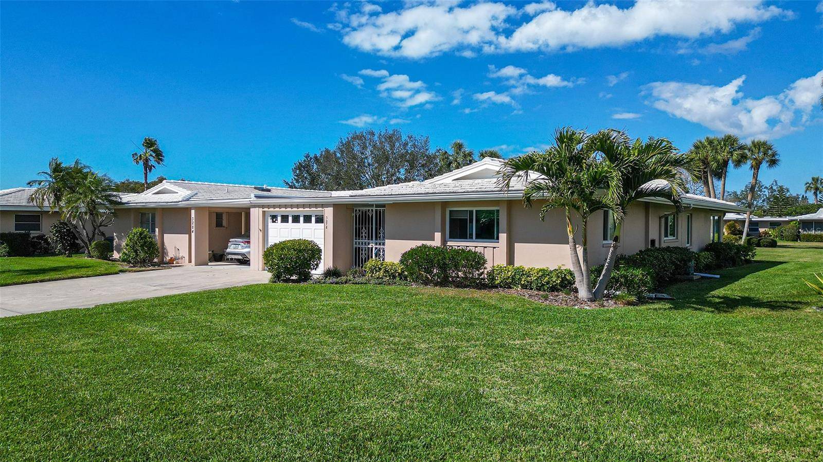 Sarasota, FL 34239,3278 VILLAGE GREEN DR #1024
