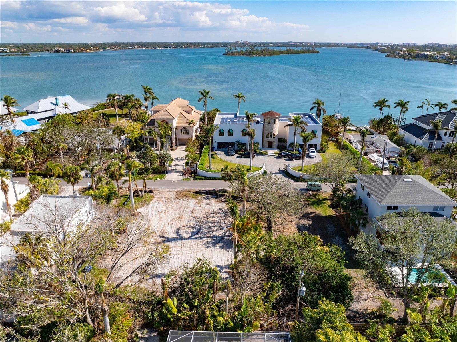 Sarasota, FL 34242,4181 ROBERTS POINT CIR #Lot #17