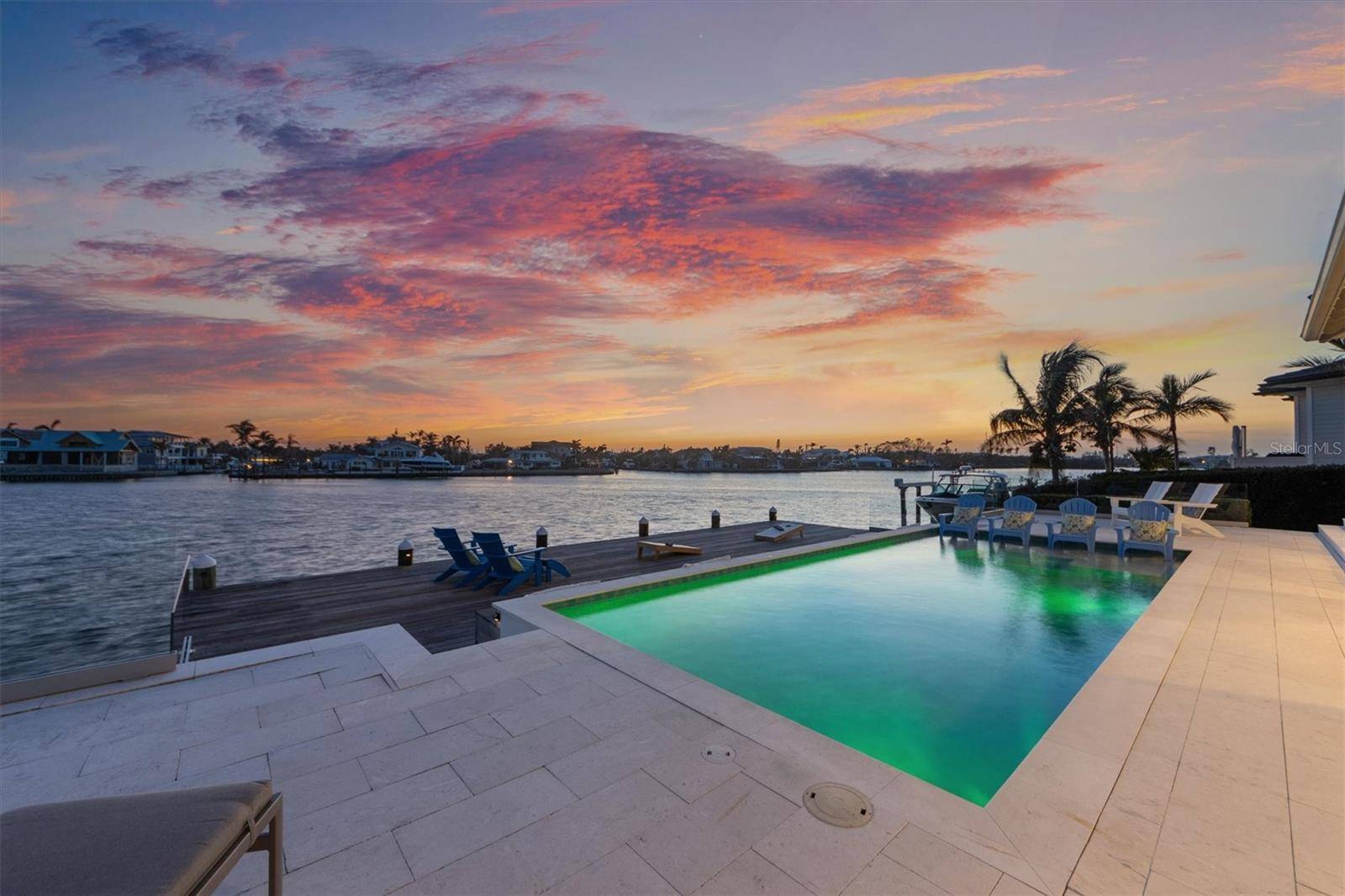 Holmes Beach, FL 34217,624 N POINT DR