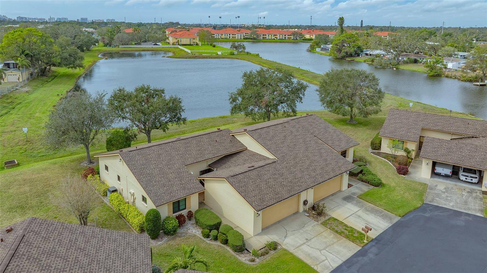 Sarasota, FL 34237,3119 GLEN ELYN BLVD #9