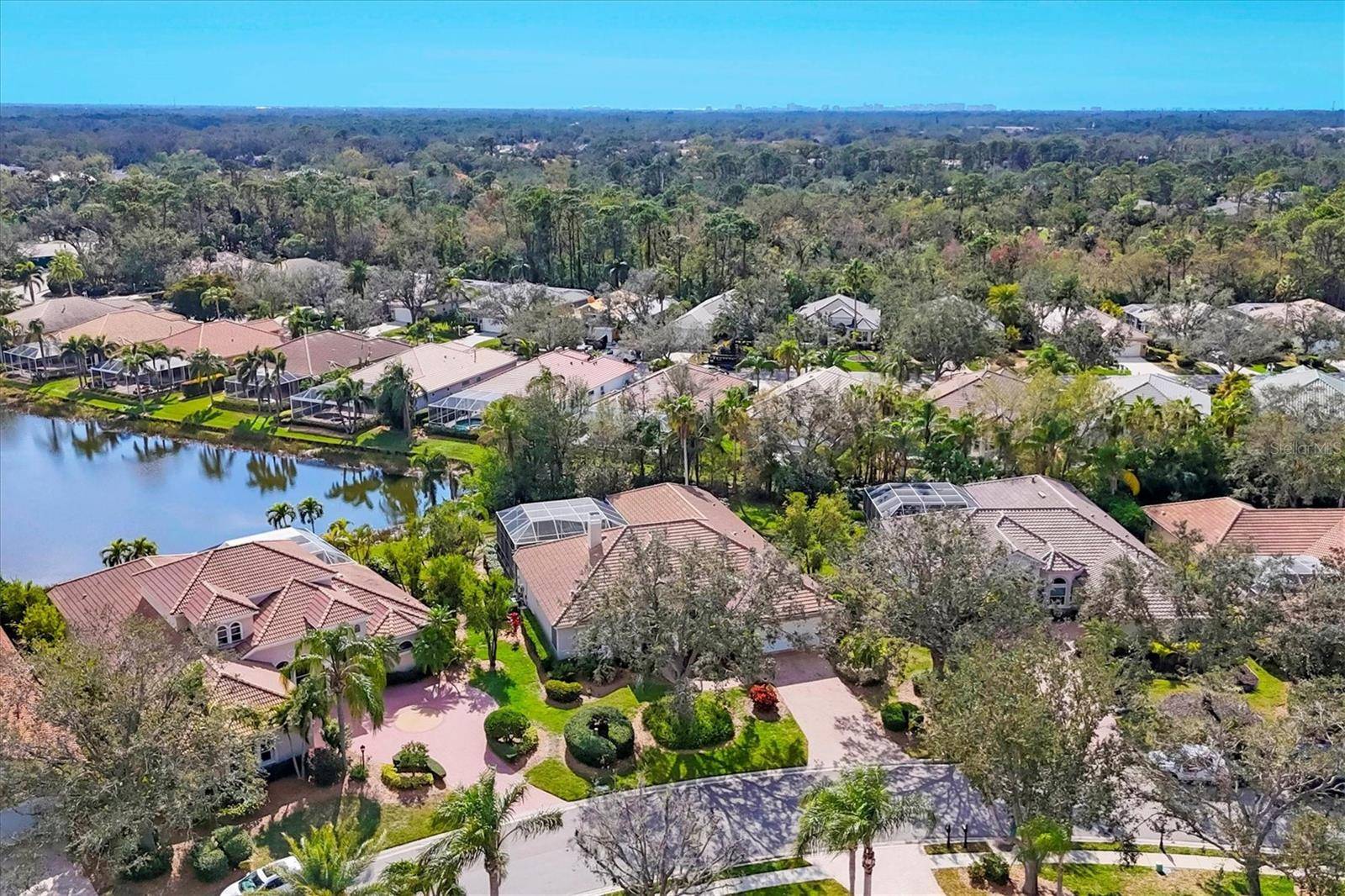 University Park, FL 34201,6922 STANHOPE PL