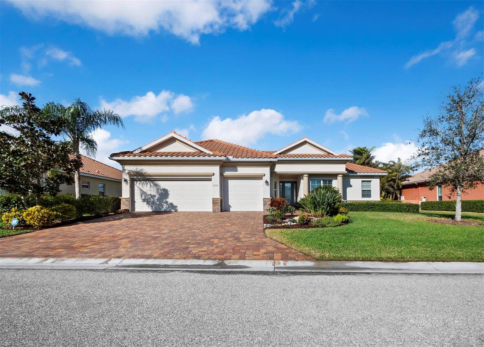 Sarasota, FL 34240,8284 BARTON FARMS BLVD