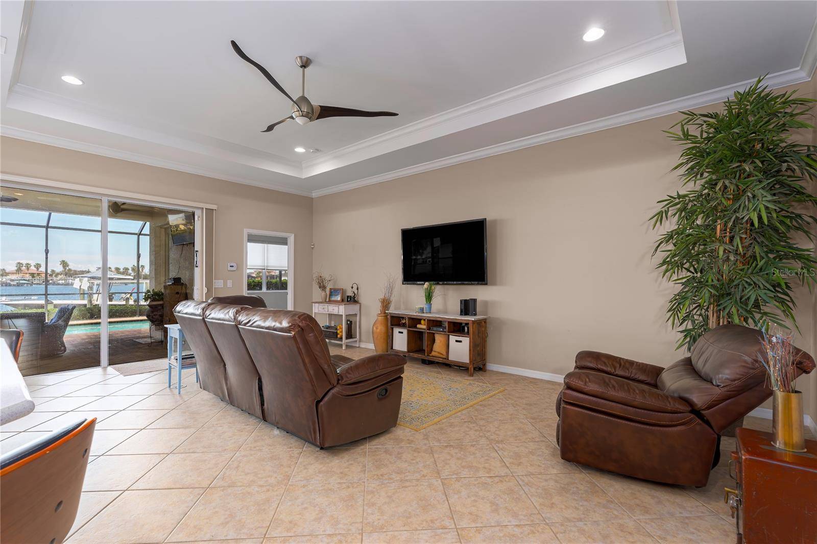 Bradenton, FL 34208,5040 LAKE OVERLOOK AVE