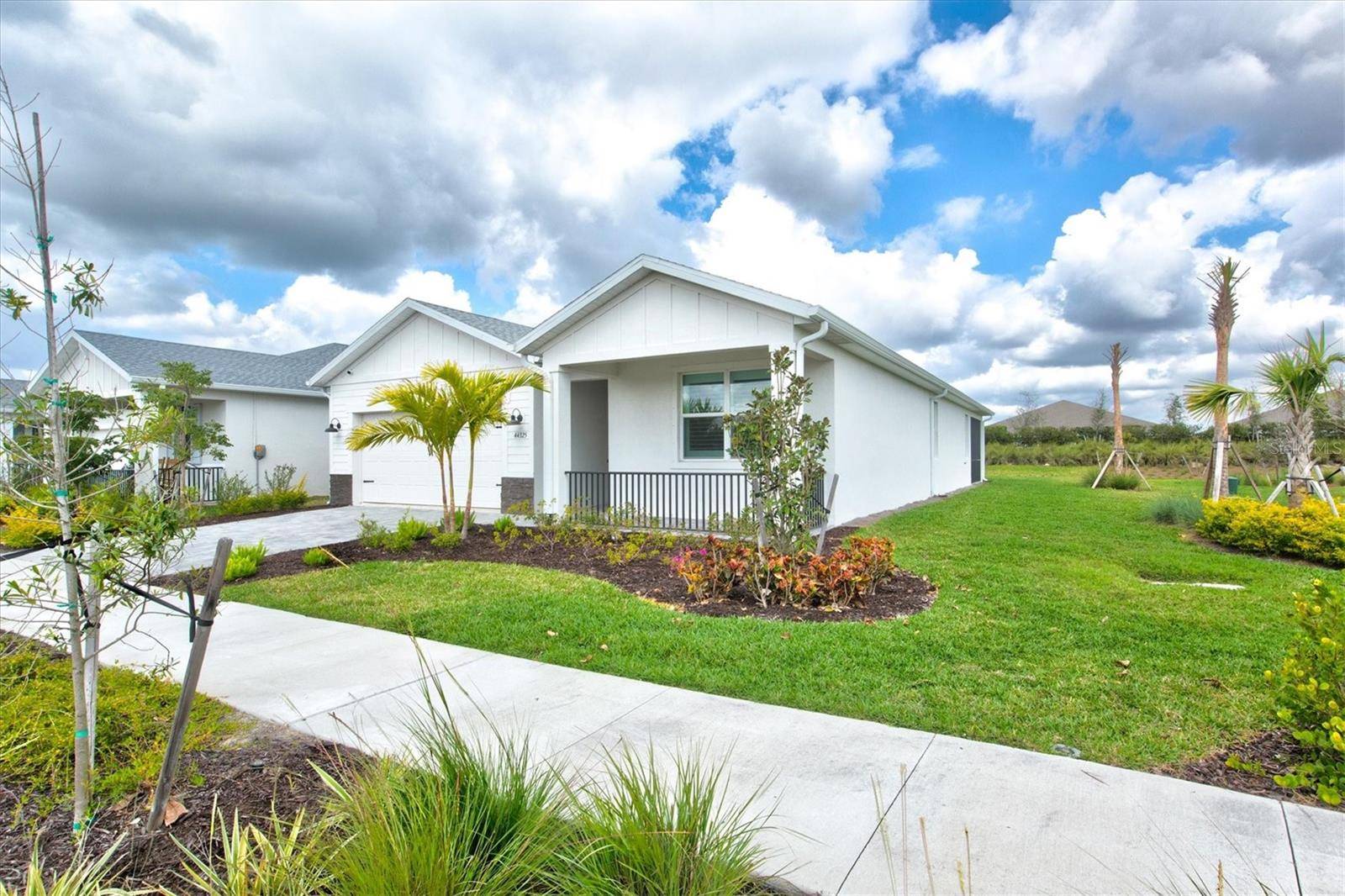 Punta Gorda, FL 33982,44325 SADDLEWOOD CT