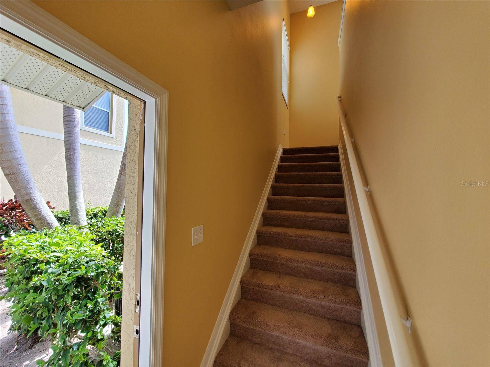 Sarasota, FL 34243,3468 PARKRIDGE CIR #33-201