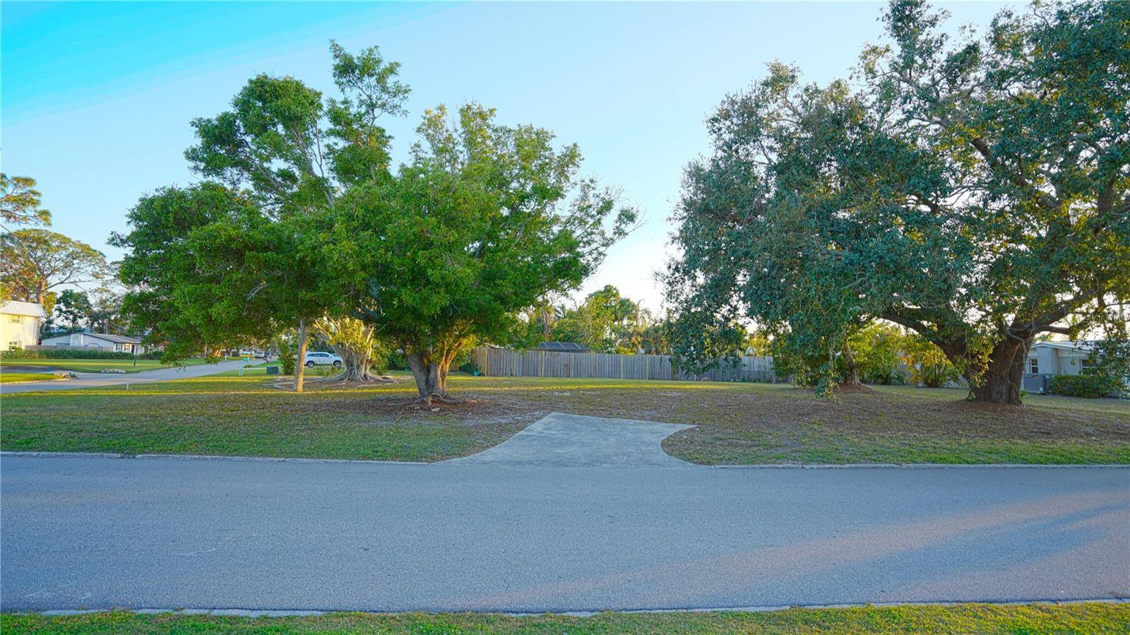 Sarasota, FL 34231,SOUTHWOOD ST