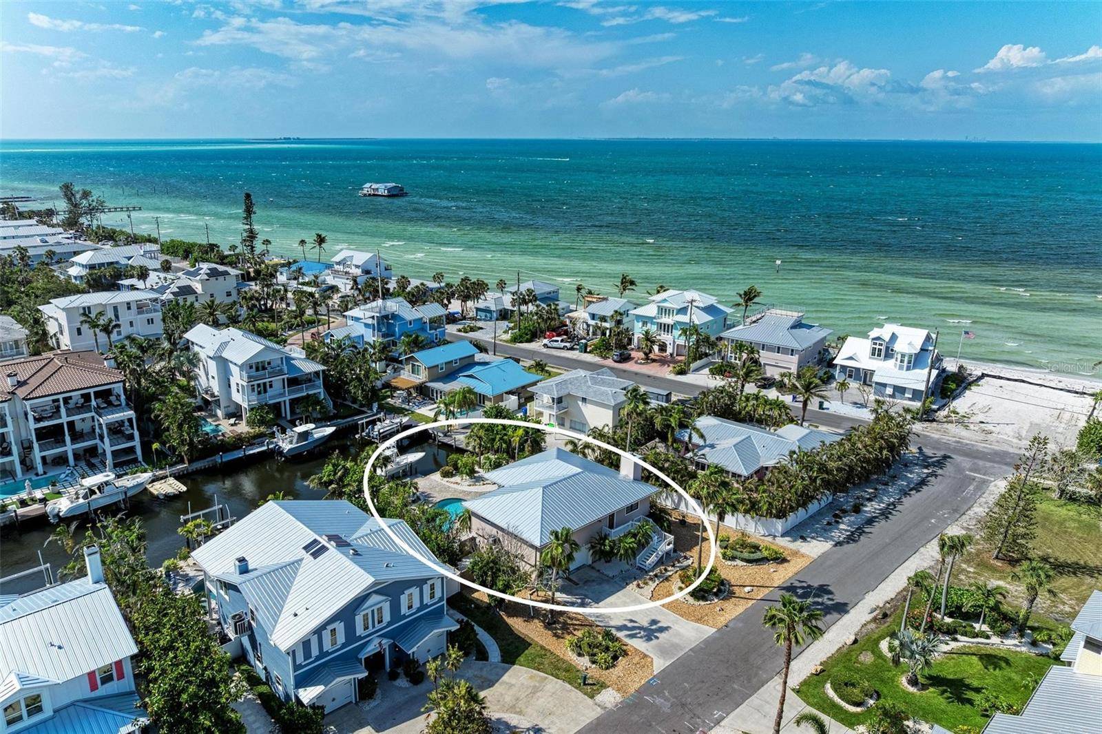 Anna Maria, FL 34216,526 LOQUAT DR