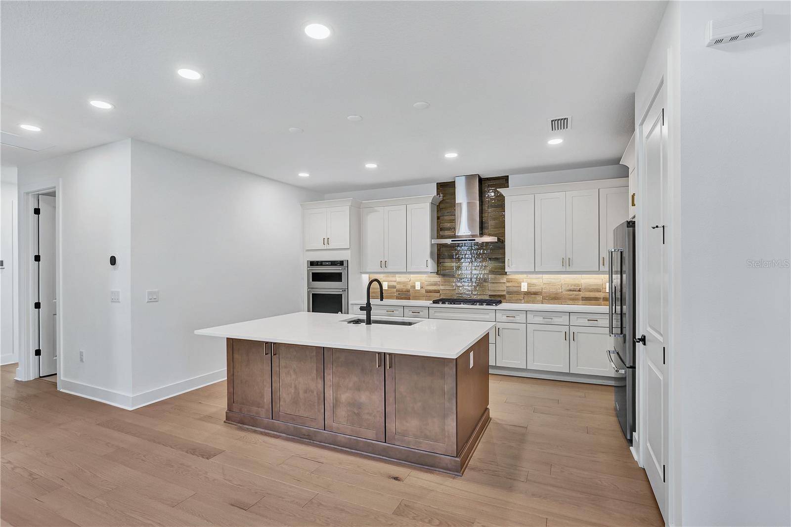 Venice, FL 34293,18803 DAYSPRING PL