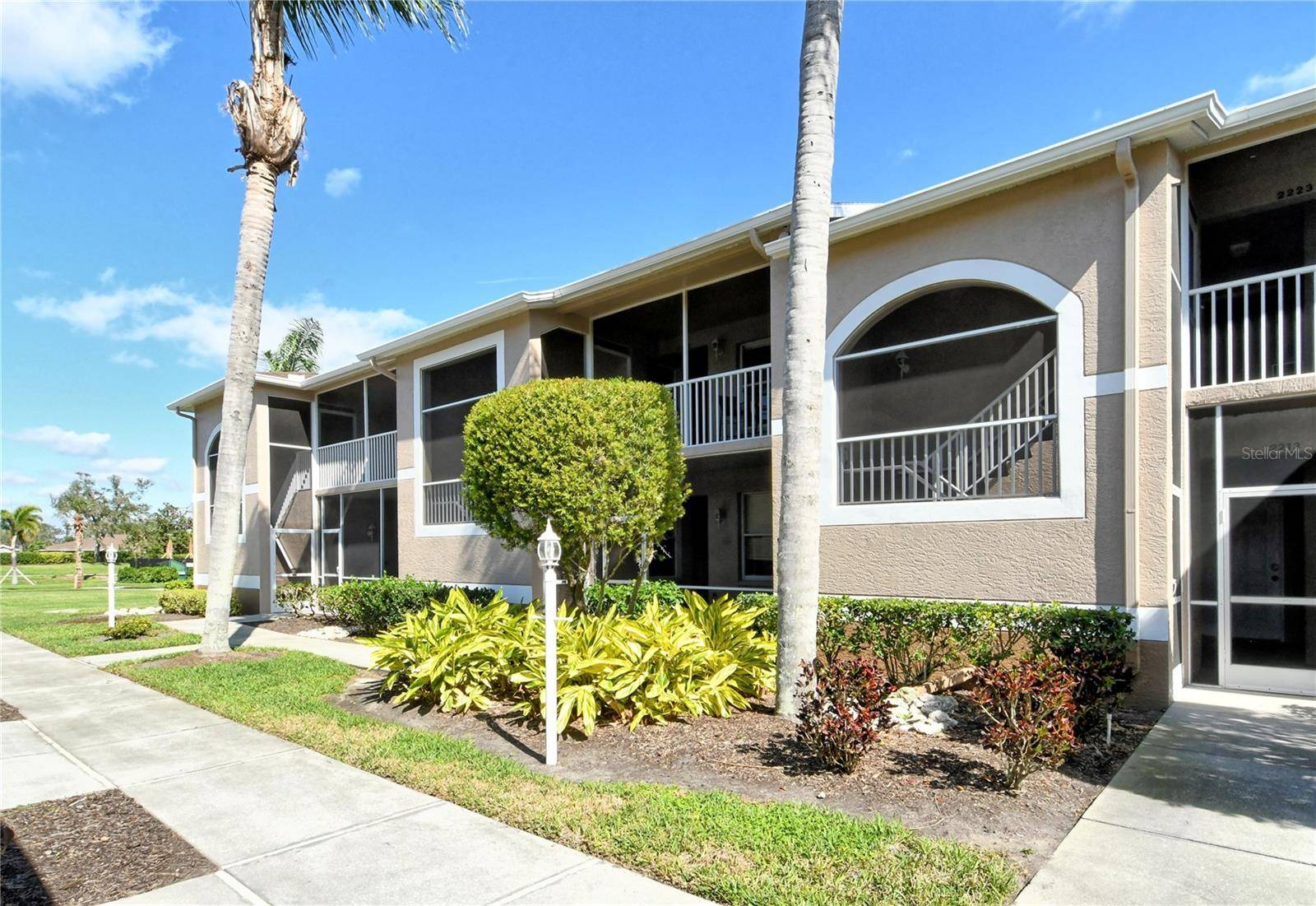 Sarasota, FL 34241,5320 HYLAND HILLS AVE #2222