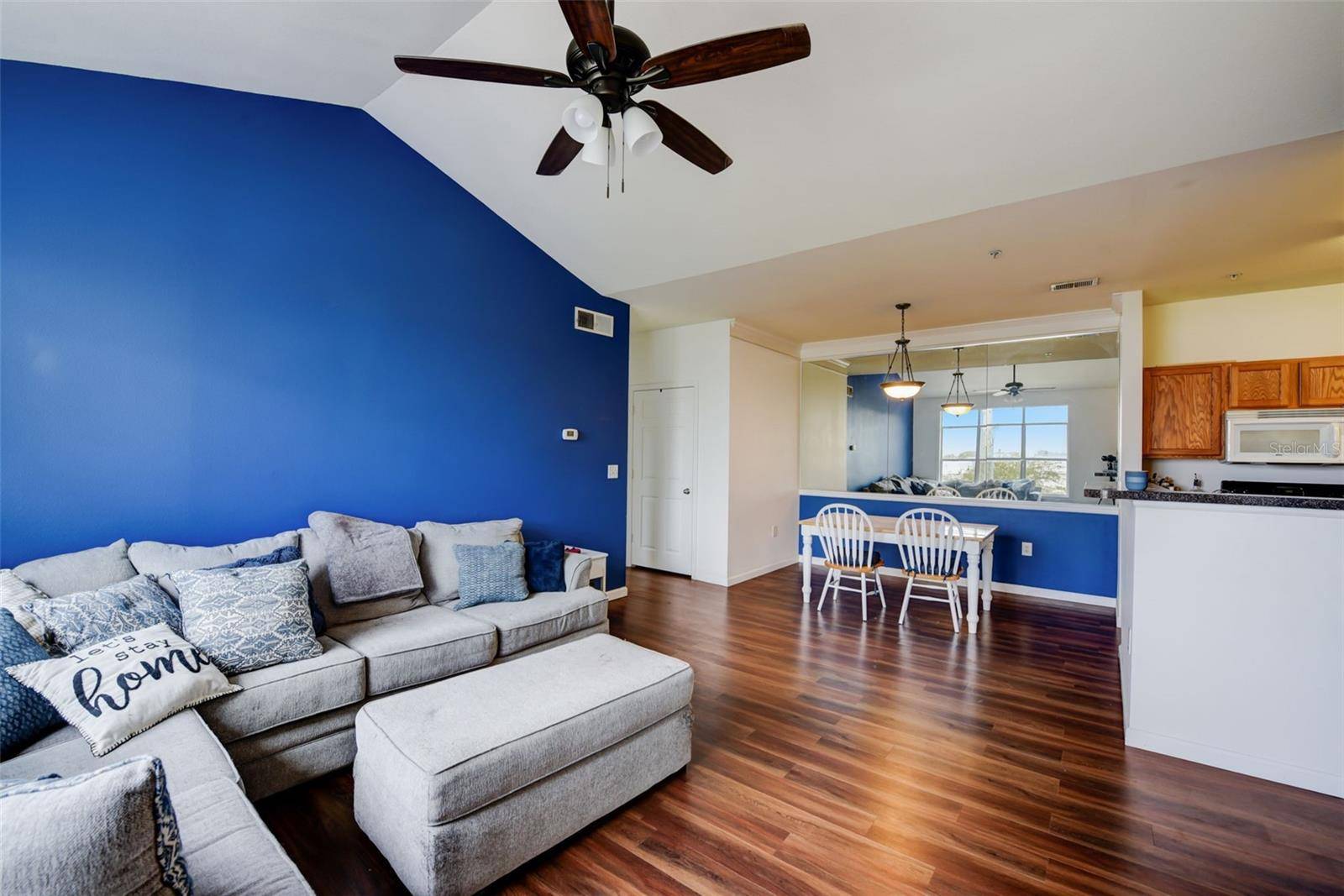 Bradenton, FL 34210,4802 51 ST W #1017