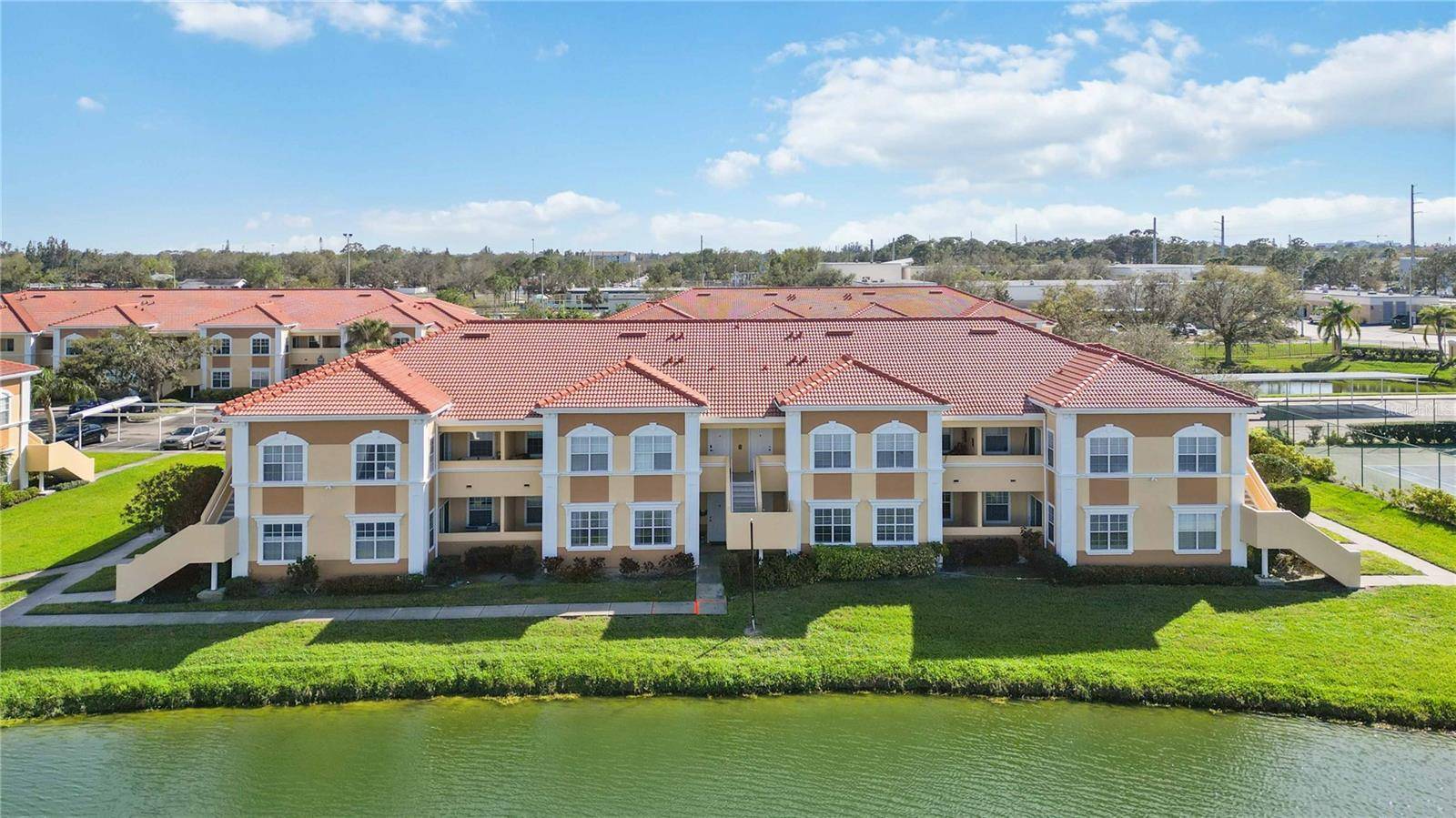 Sarasota, FL 34237,1005 VILLAGIO CIR #106