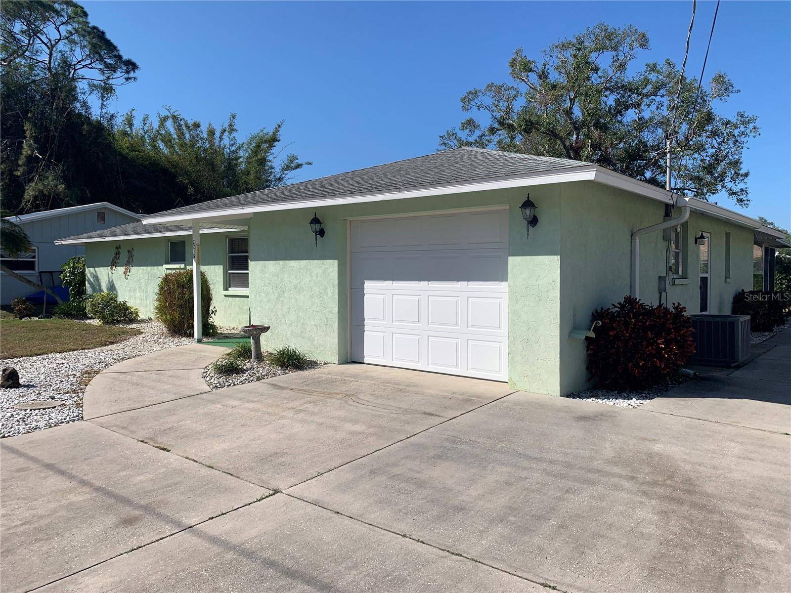 Sarasota, FL 34232,2216 HUNTINGTON AVE