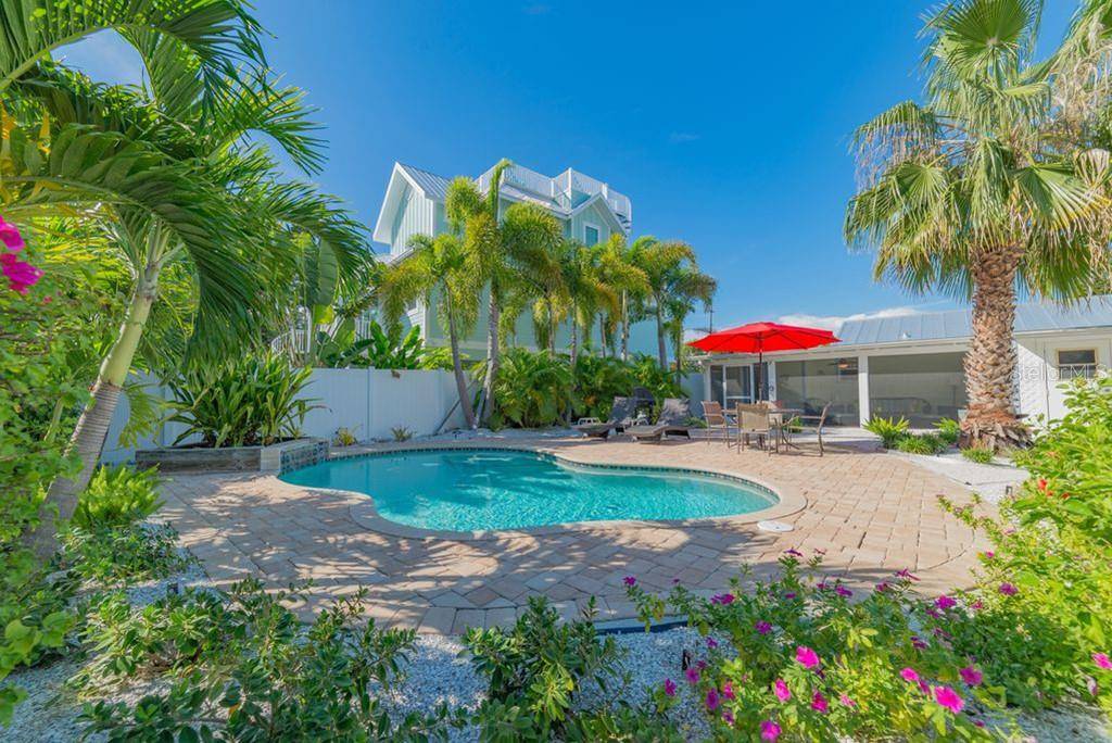 Anna Maria, FL 34216,701 N BAY BLVD