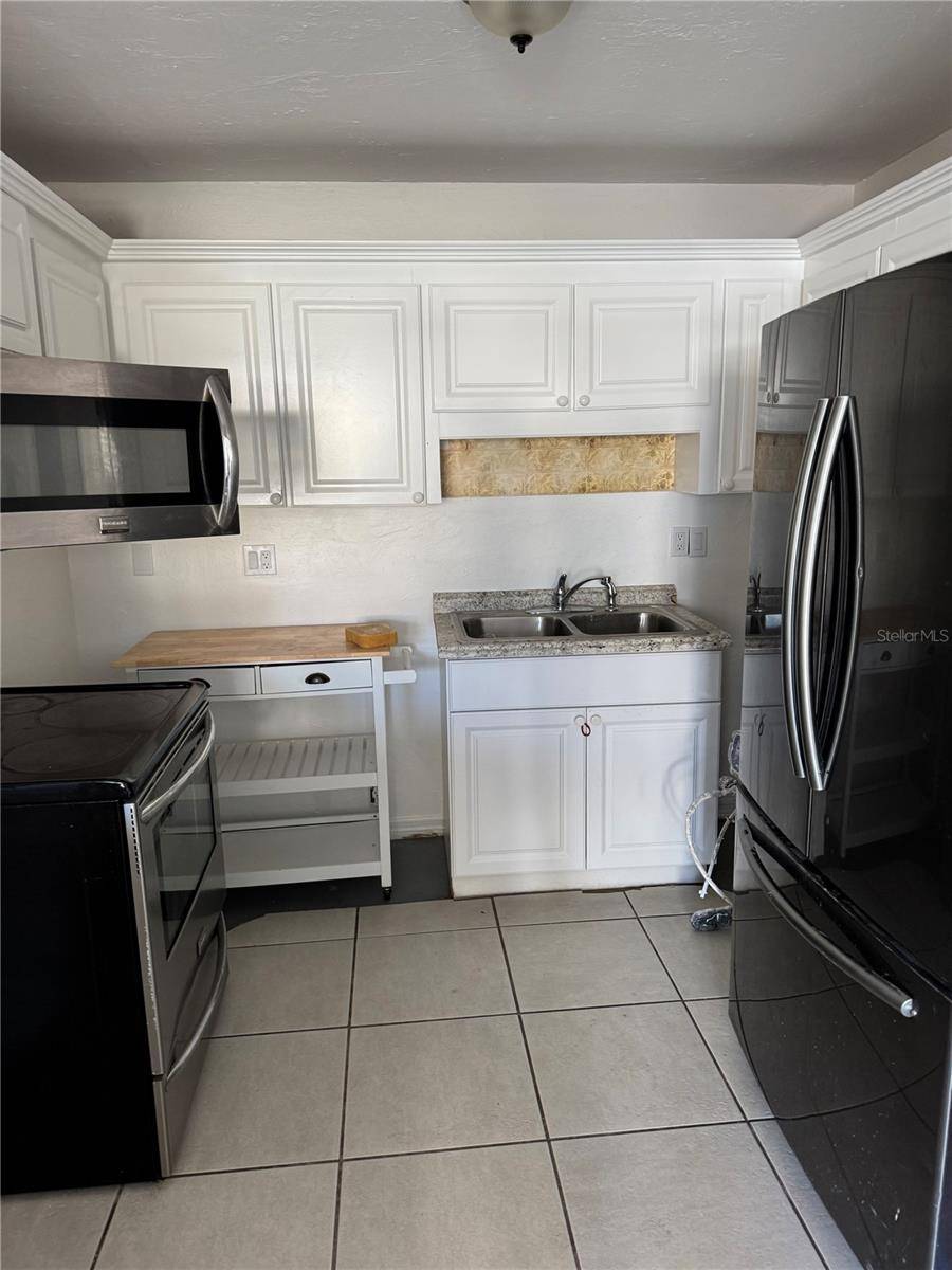 Sarasota, FL 34232,216 AMHERST AVE #97
