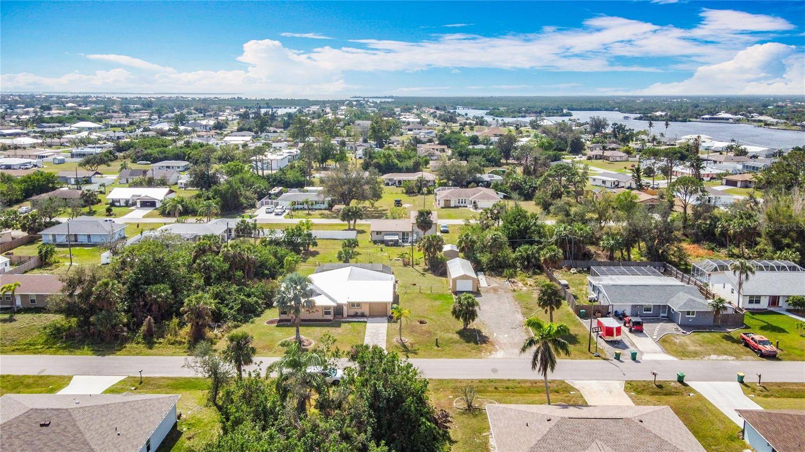 Port Charlotte, FL 33952,521 FAIRVIEW AVE NW