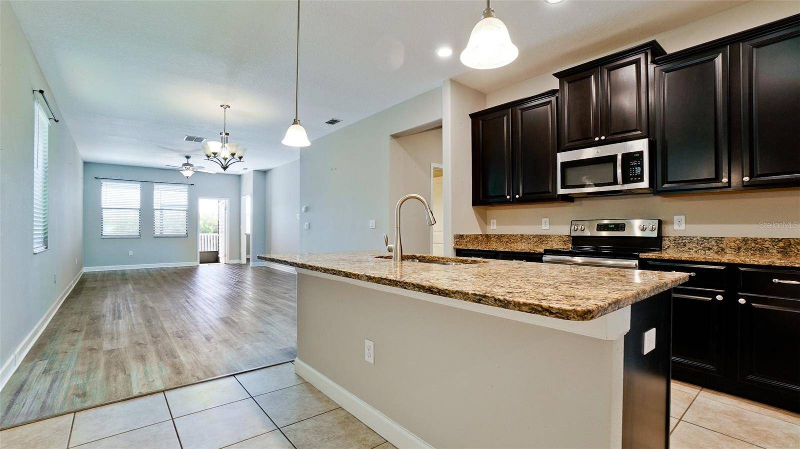 Ruskin, FL 33570,1819 REDMOND BROOK LN