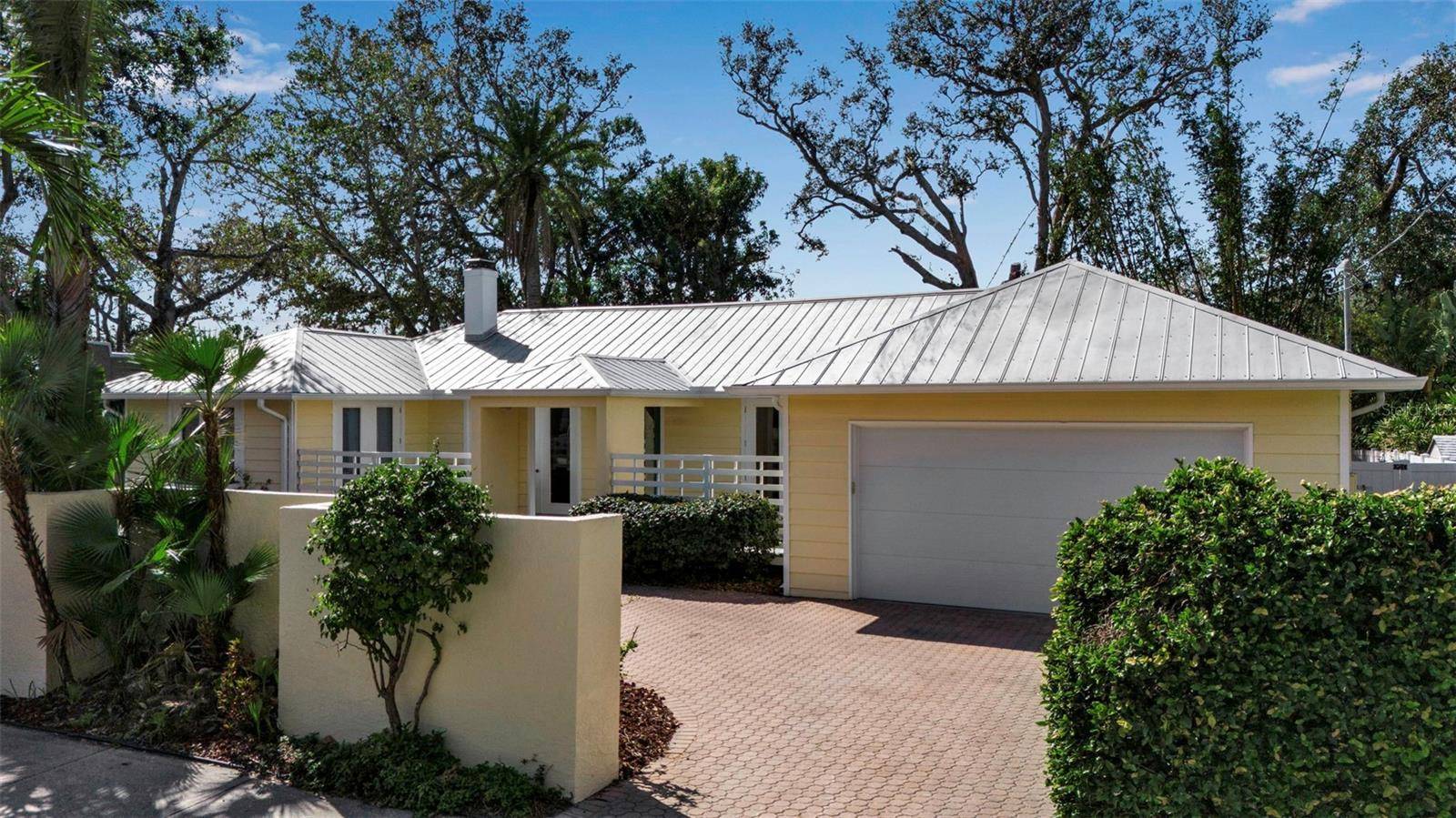 Sarasota, FL 34236,980 S ORANGE AVE