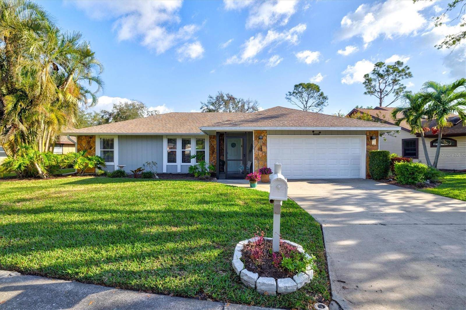 Bradenton, FL 34209,6929 ARBOR OAKS CIR