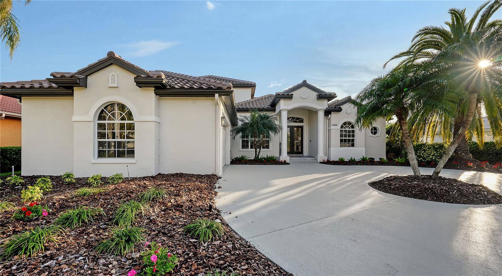 Bradenton, FL 34202,9818 OLD HYDE PARK PL