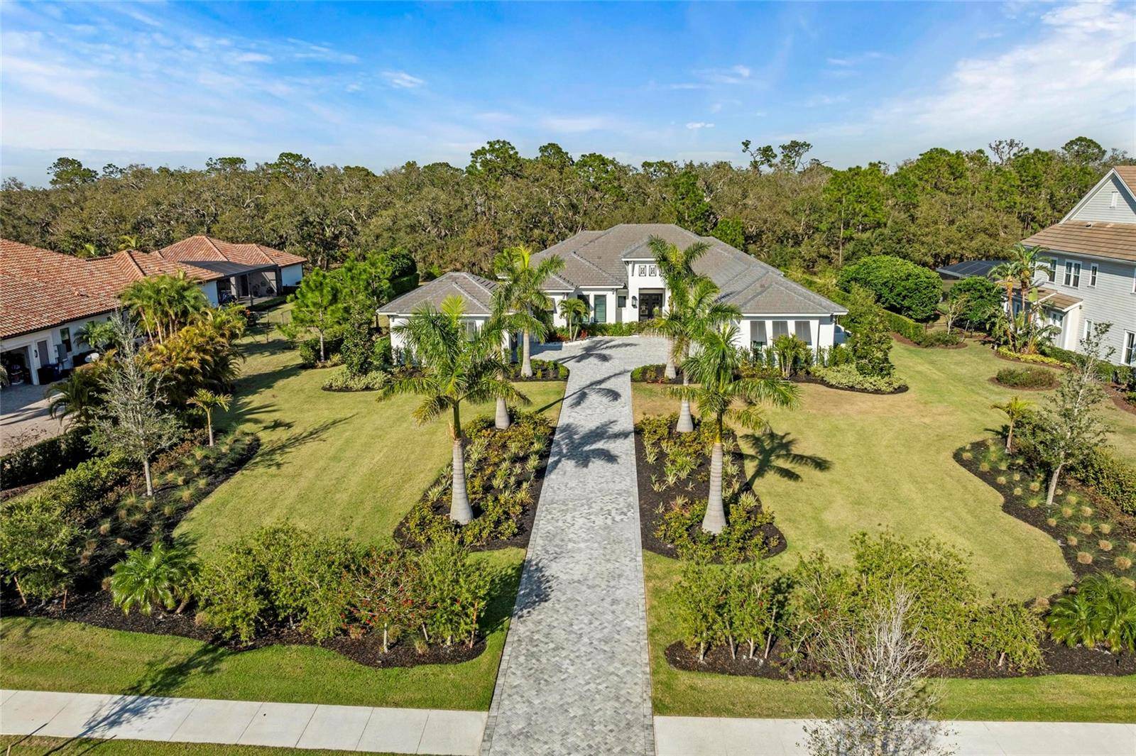 Bradenton, FL 34202,8455 LINDRICK LN