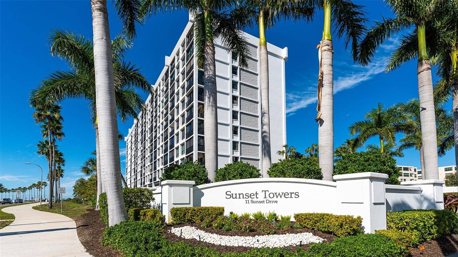 Sarasota, FL 34236,11 SUNSET DR #303
