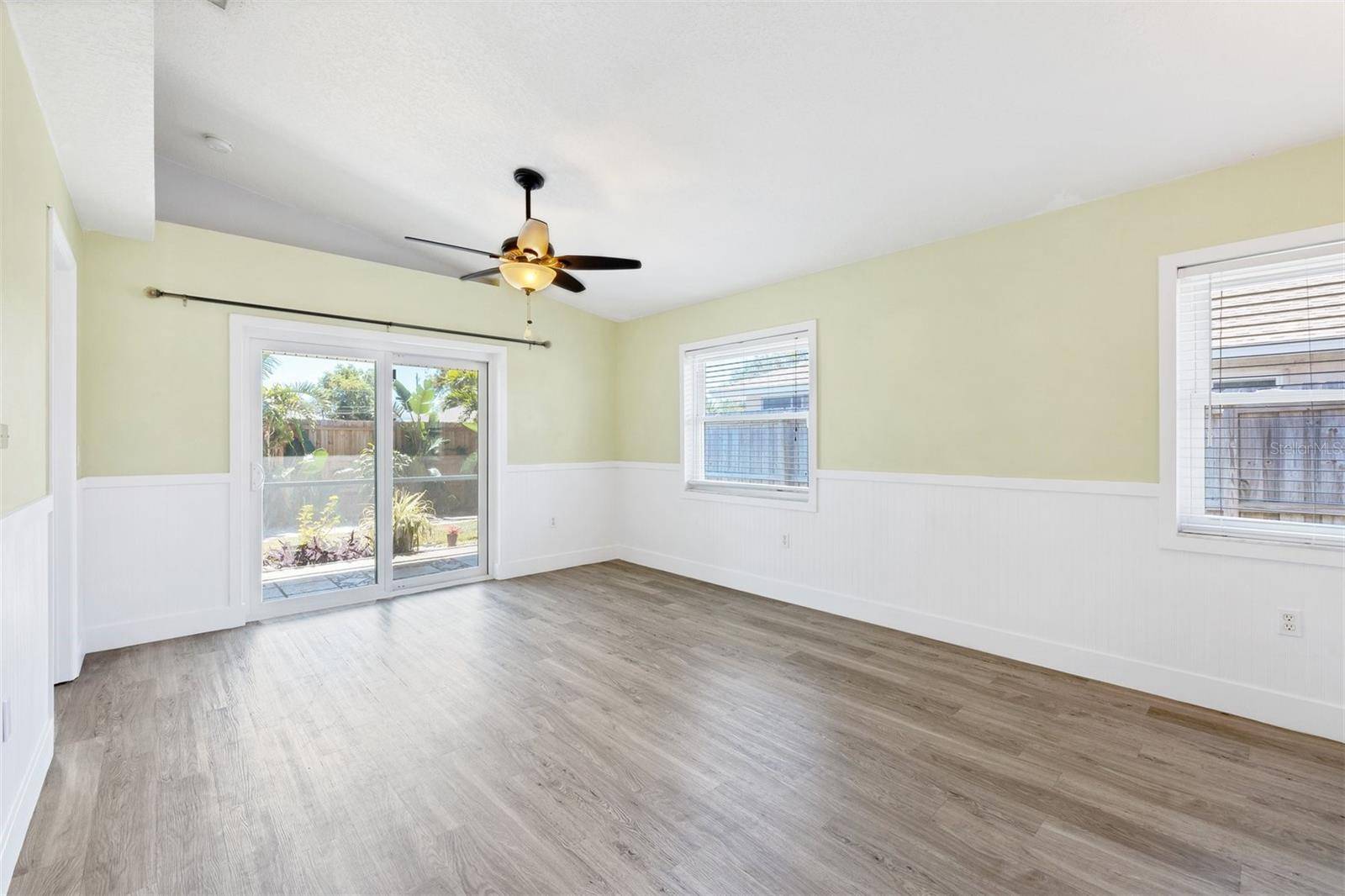 Sarasota, FL 34231,1708 WHARF RD