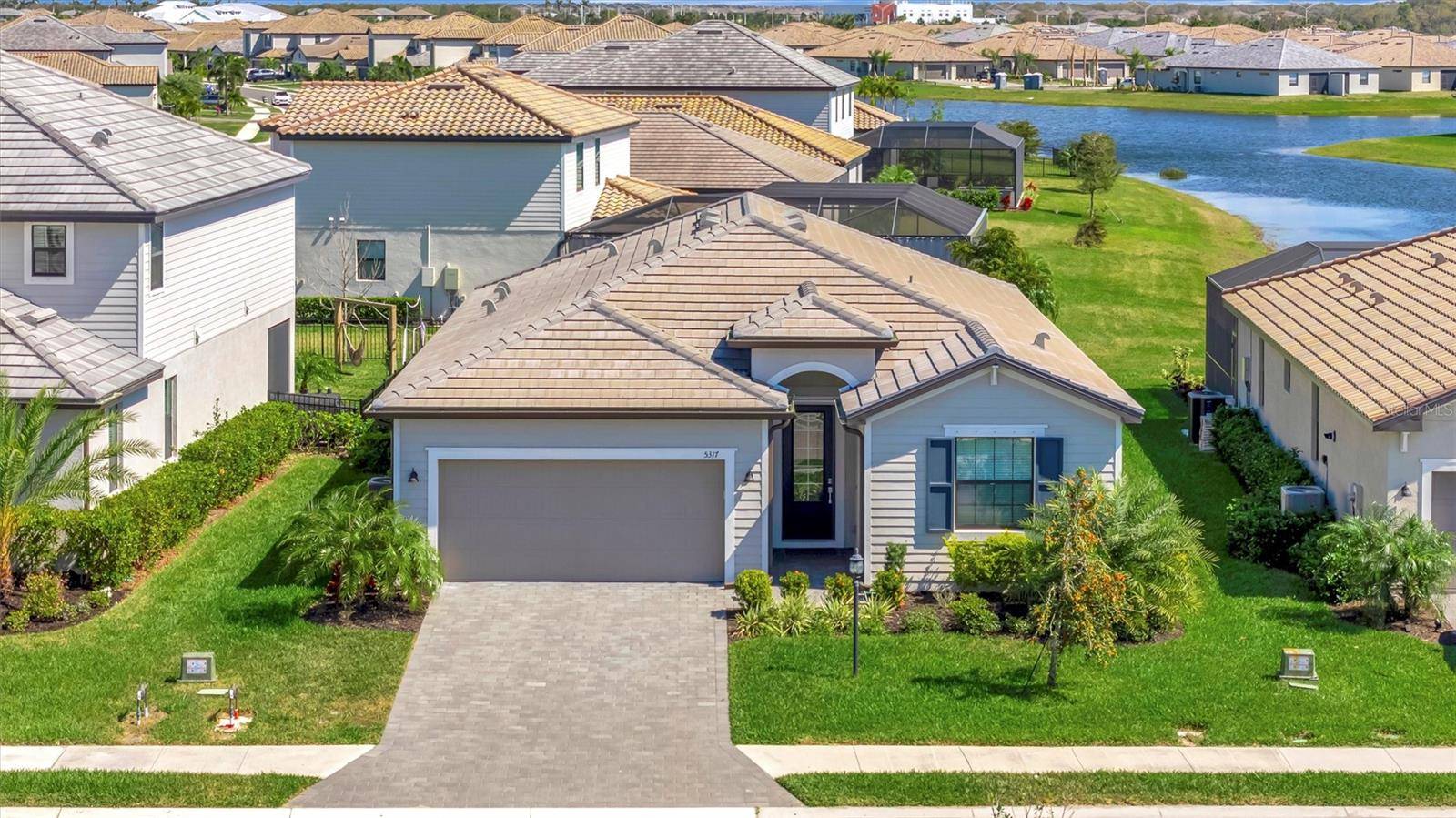 Bradenton, FL 34211,5317 CORAL REEF WAY