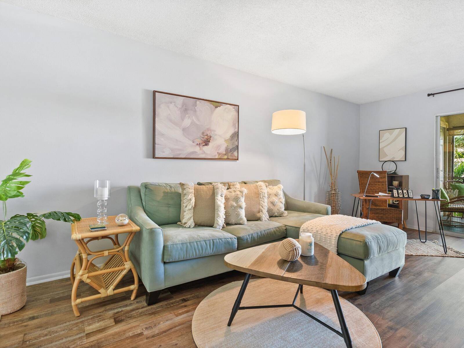 Sarasota, FL 34232,2526 CLUBHOUSE DR #203