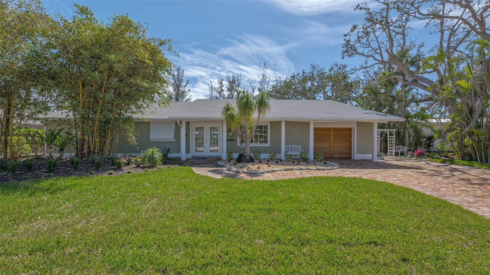 Longboat Key, FL 34228,618 BUTTONWOOD DR