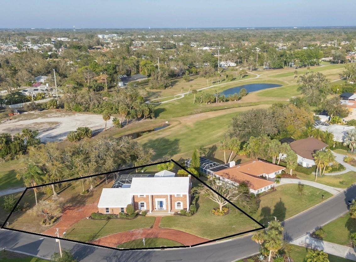 Sarasota, FL 34239,3215 PINE VALLEY DR