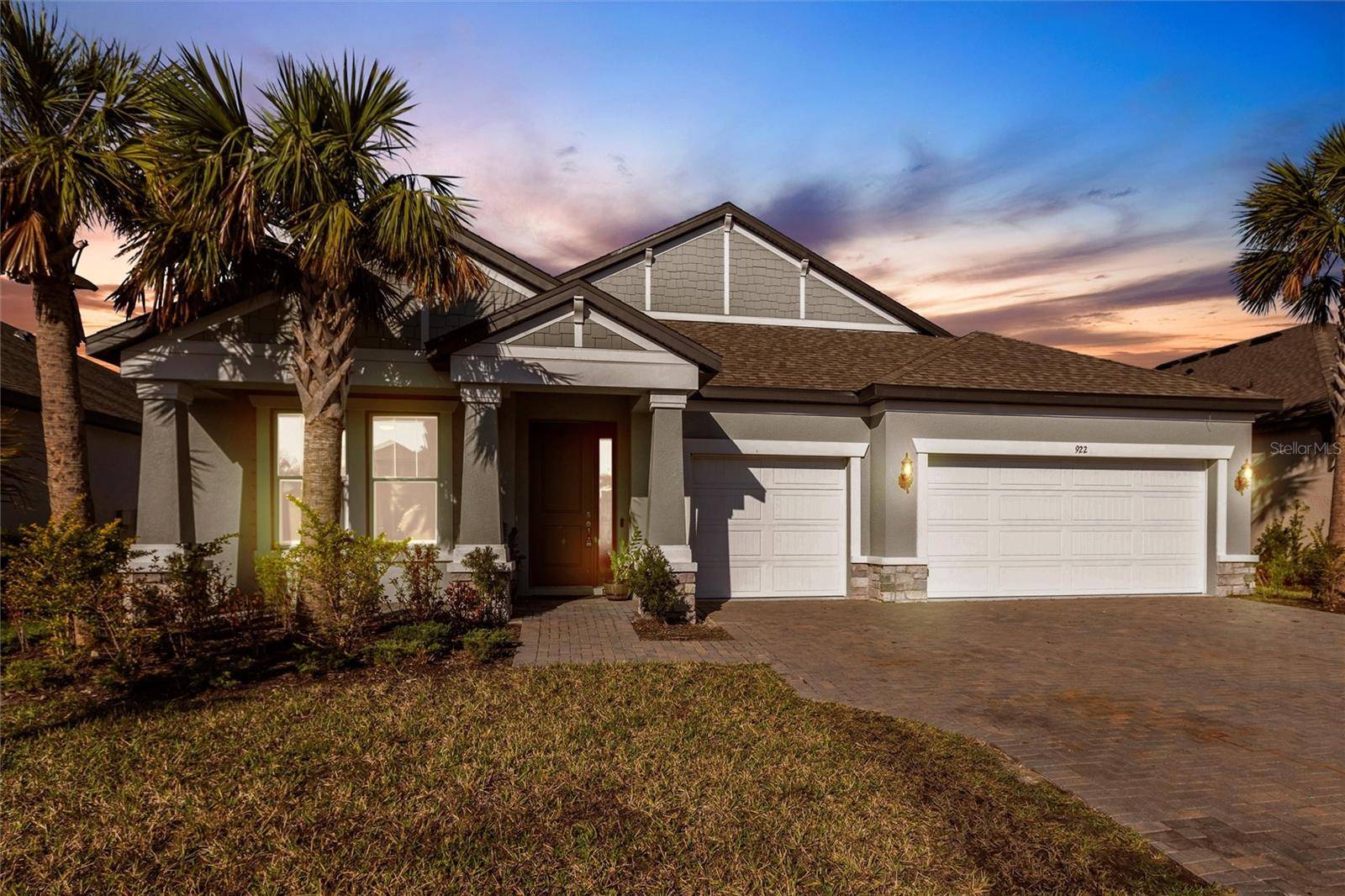 Bradenton, FL 34212,922 FERNLEAF RUN