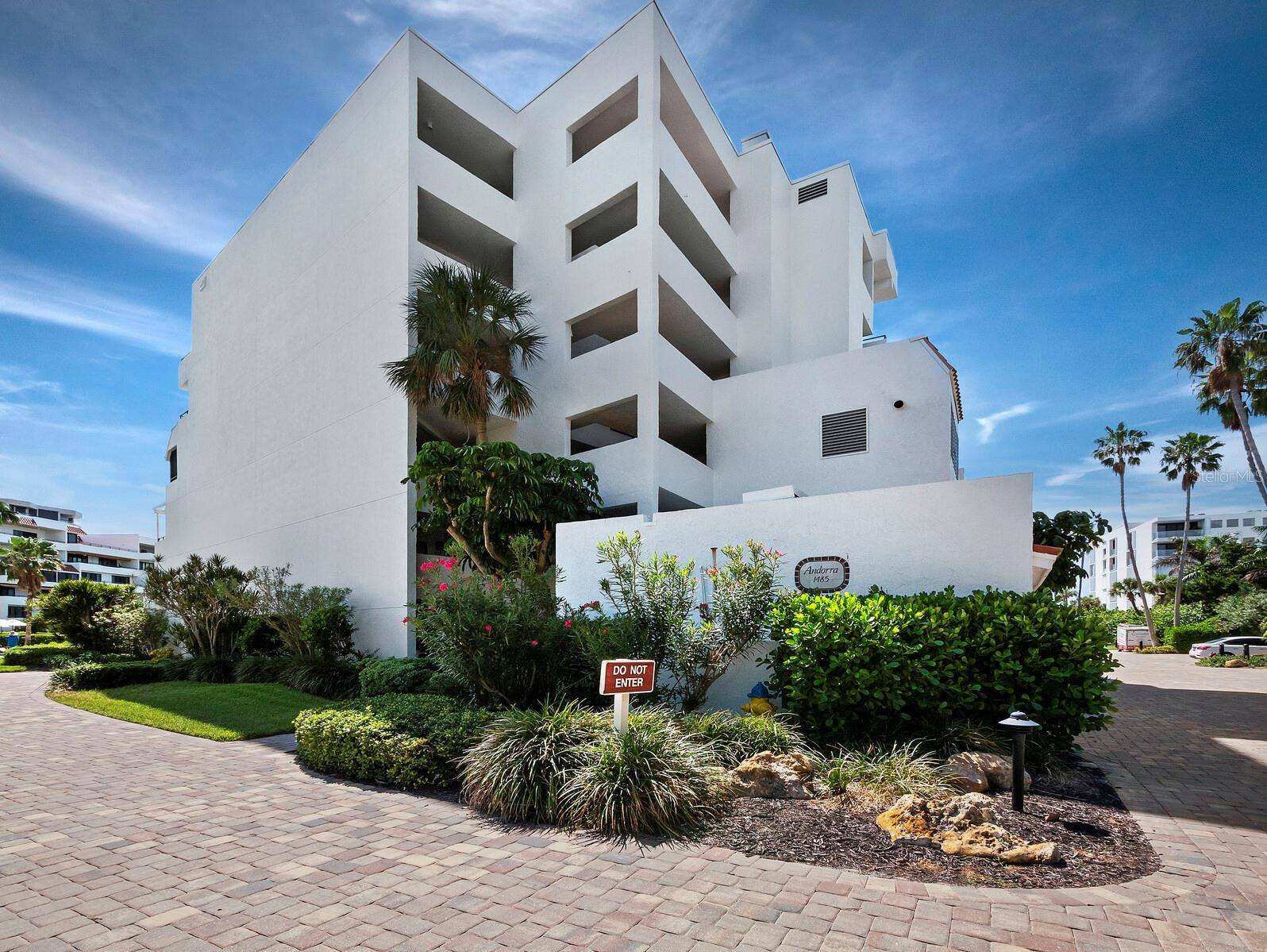 Longboat Key, FL 34228,1485 GULF OF MEXICO DR #205