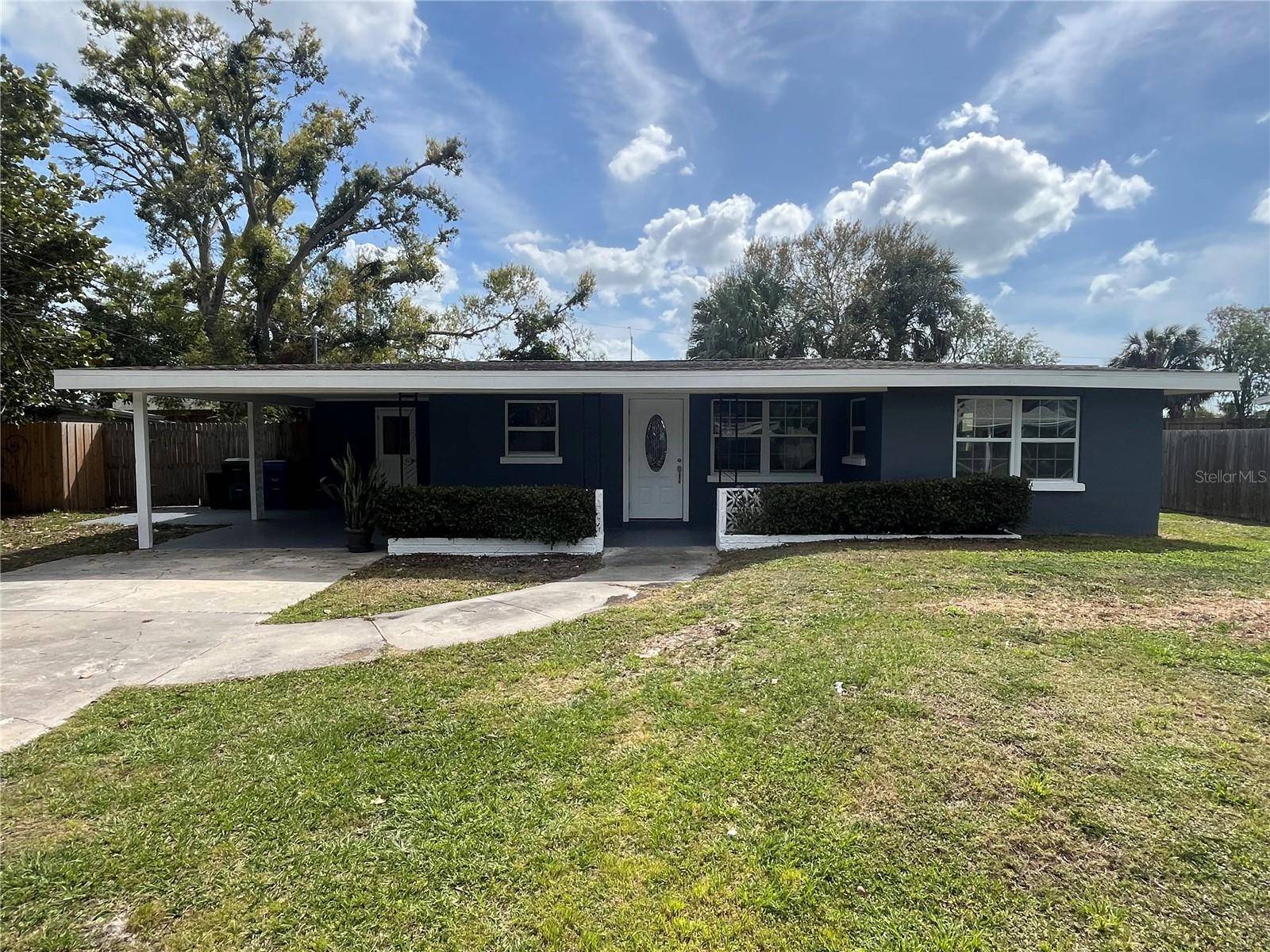 Sarasota, FL 34233,3826 CLOVER LN