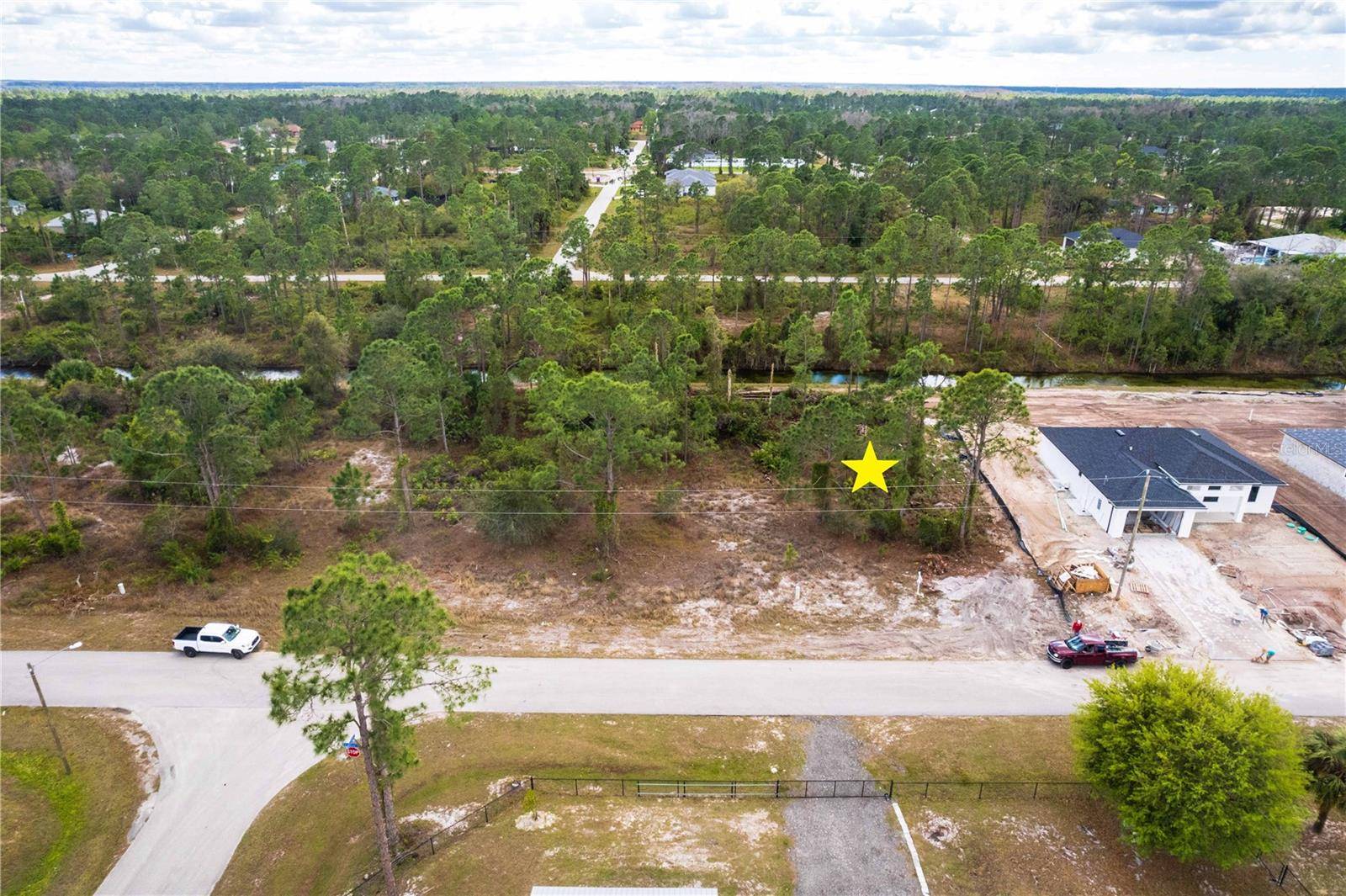 Lehigh Acres, FL 33974,622 RAINTREE ST E