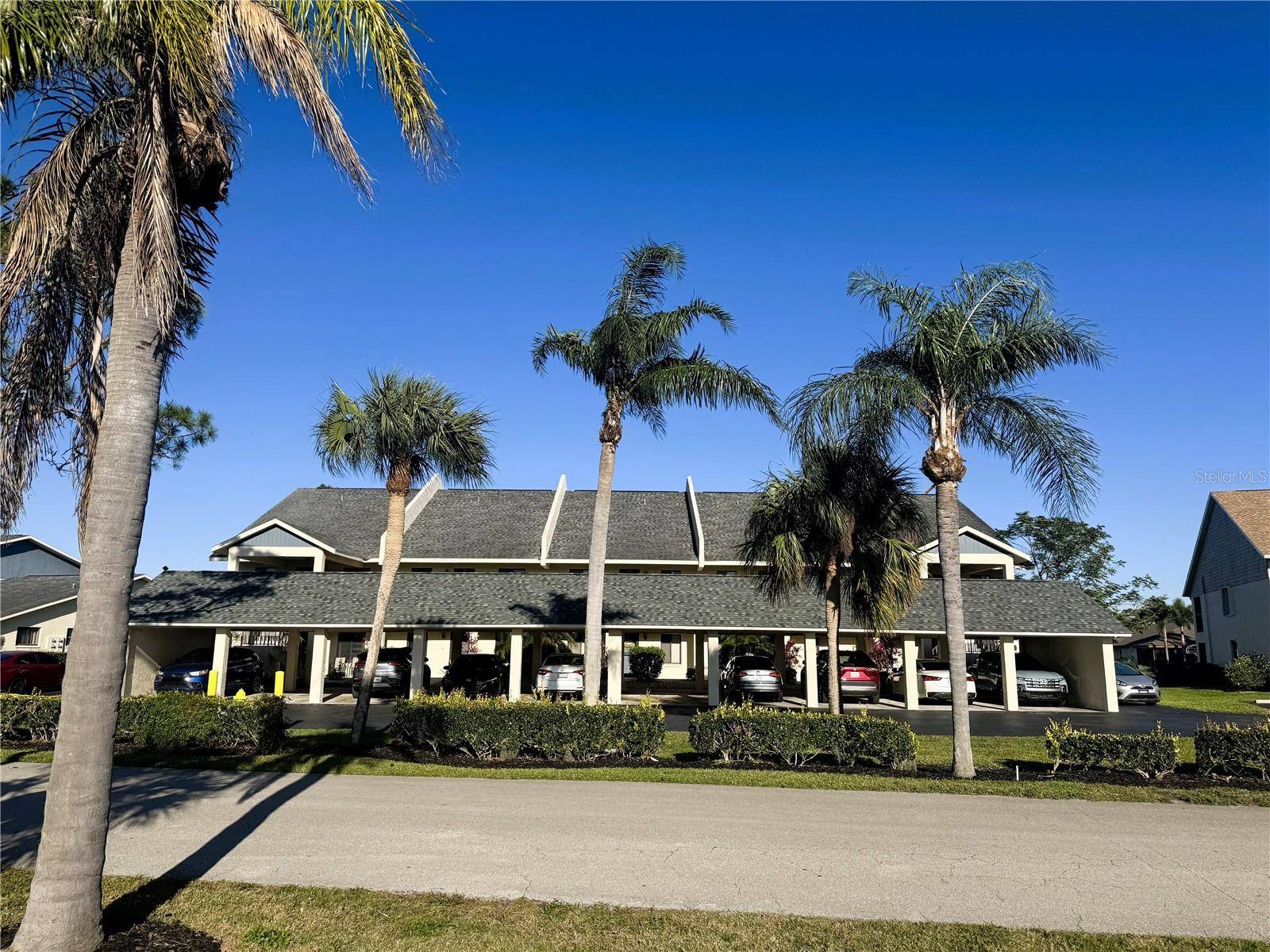 North Fort Myers, FL 33917,15160 RIVERBEND BLVD #403
