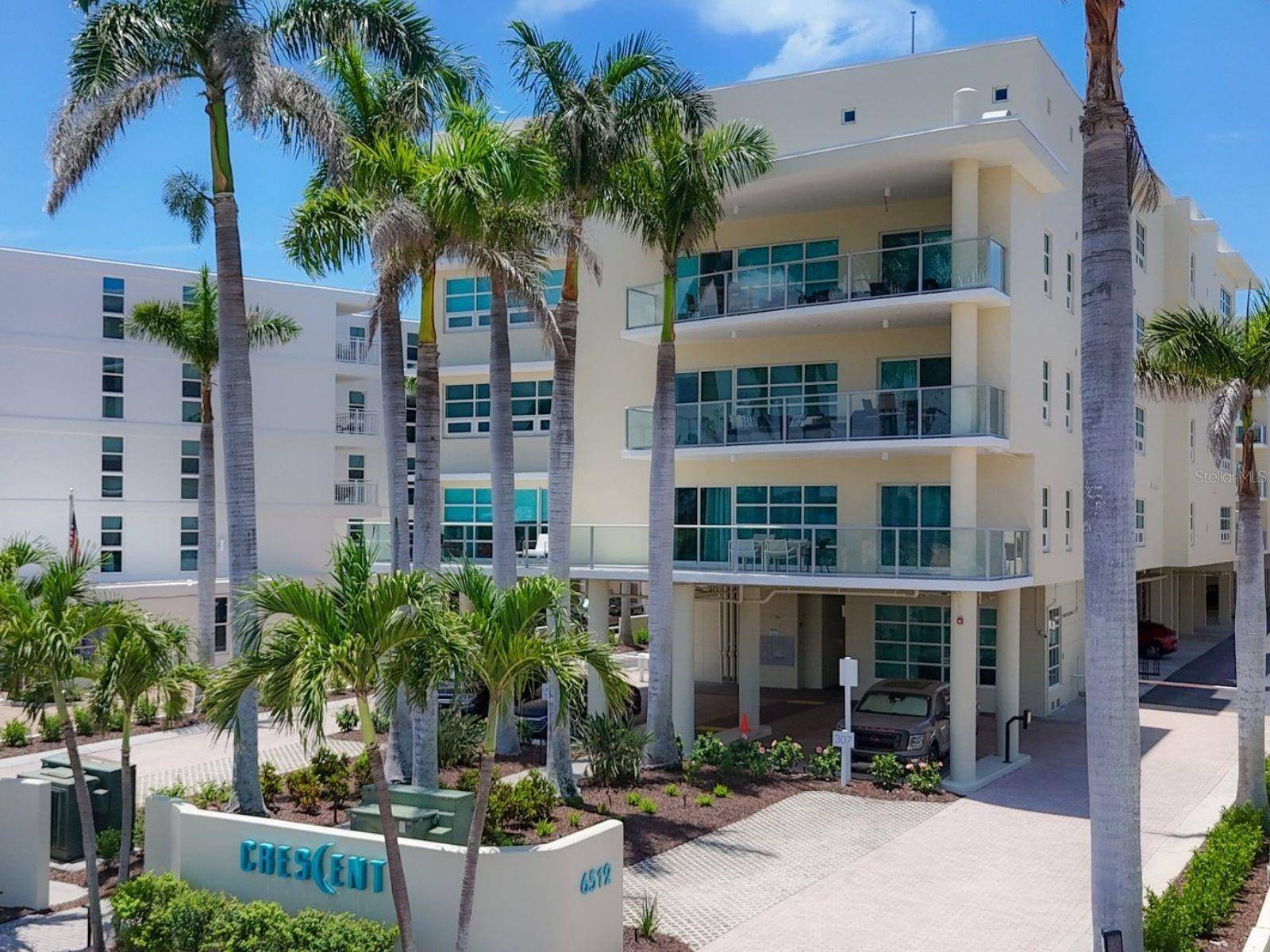 Sarasota, FL 34242,6512 MIDNIGHT PASS RD #504