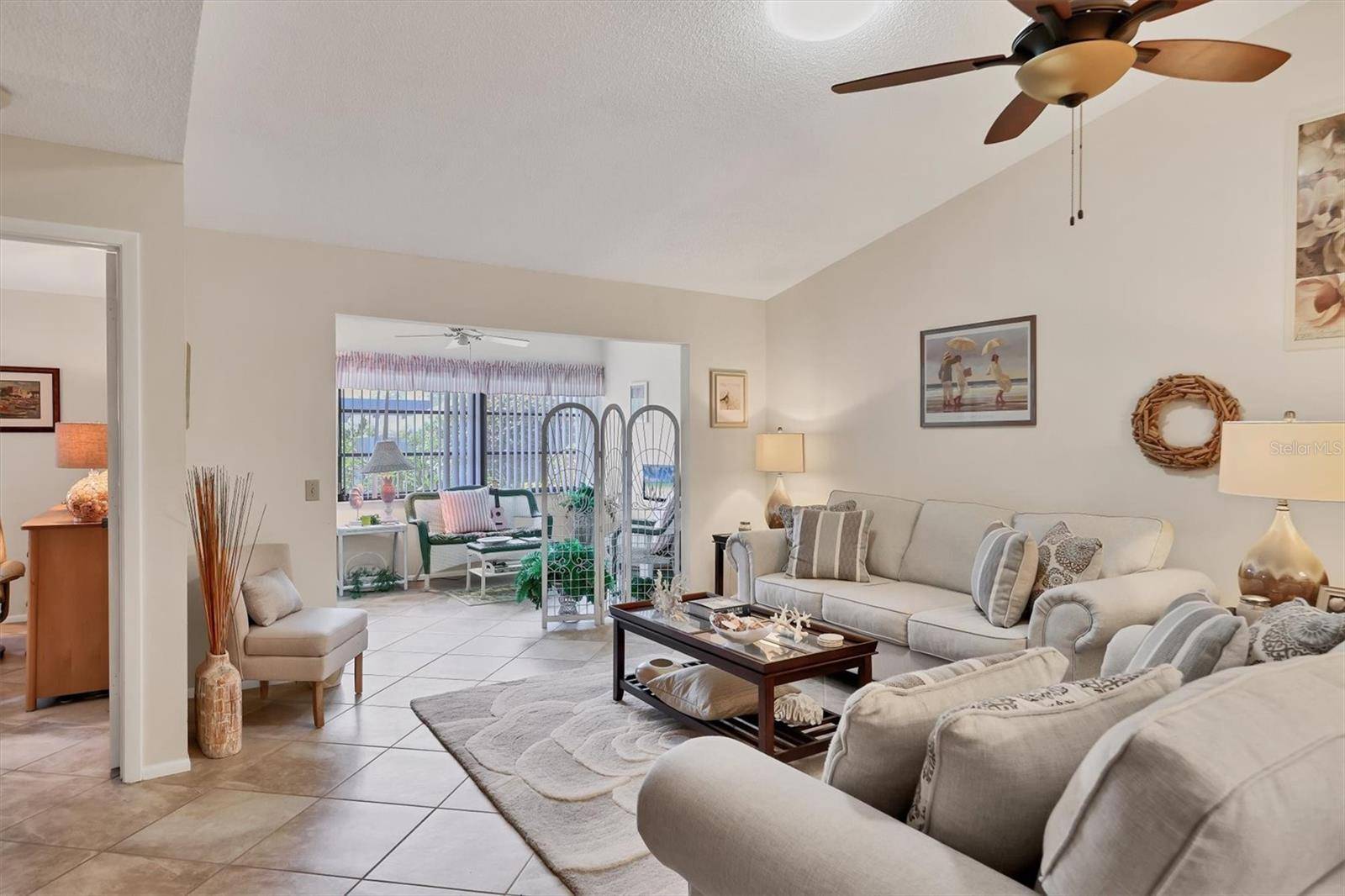 Sarasota, FL 34231,7223 WOOD CREEK DR #22