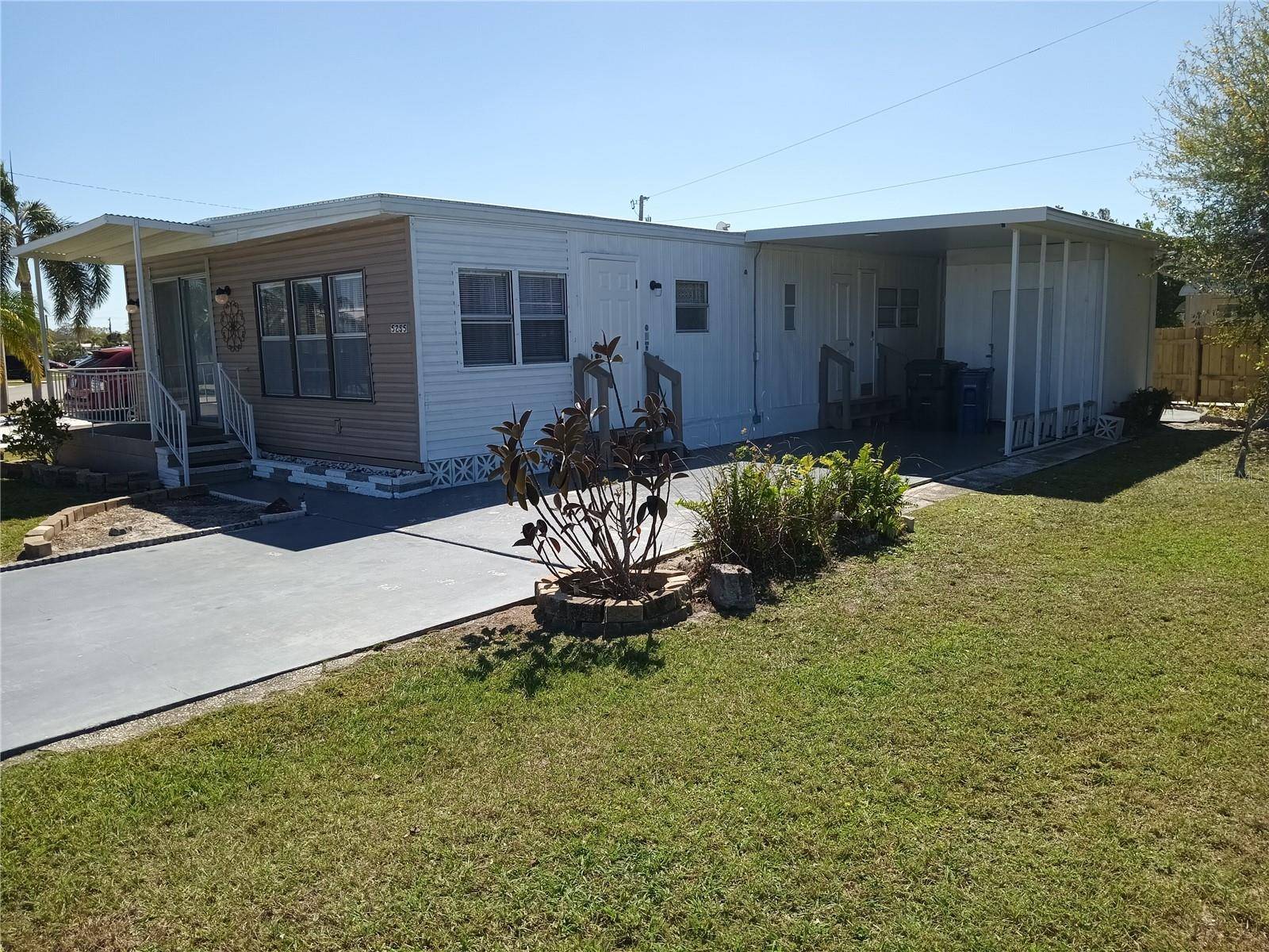 Sarasota, FL 34234,5235 CHERRY HILL AVE