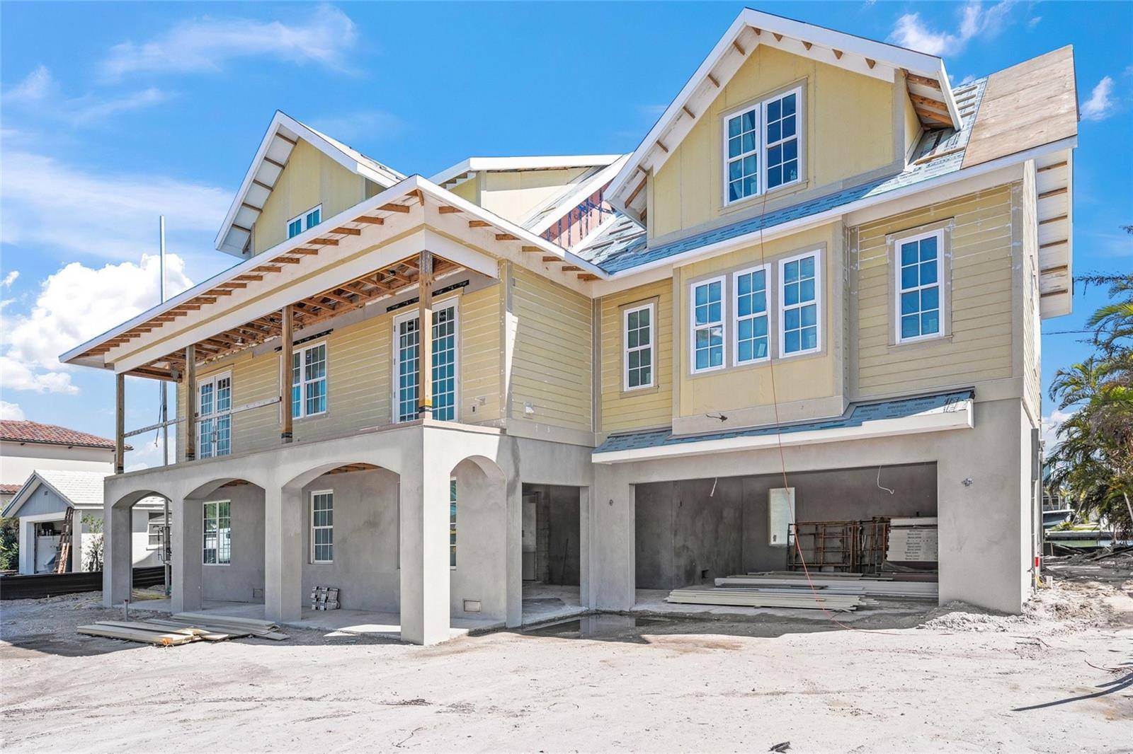 Holmes Beach, FL 34217,525 68TH ST ST