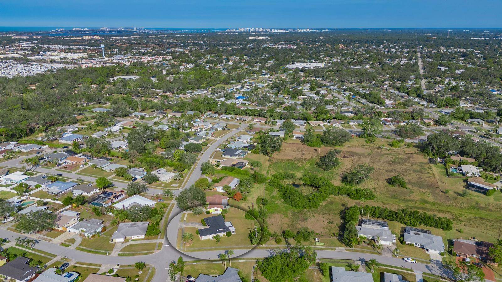 Sarasota, FL 34231,2476 BREAKWATER CIR