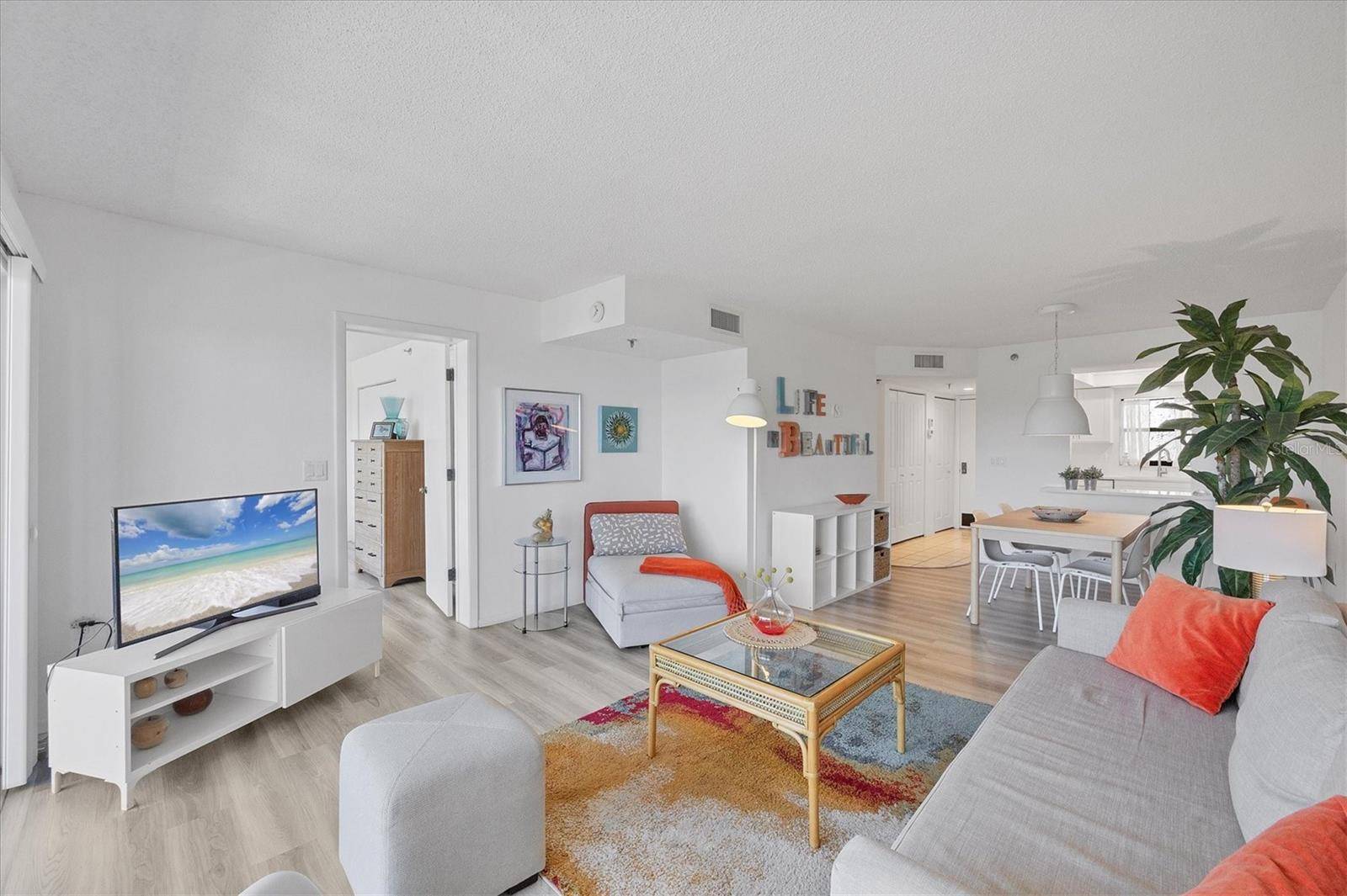 Sarasota, FL 34236,1001 BENJAMIN FRANKLIN DR #511