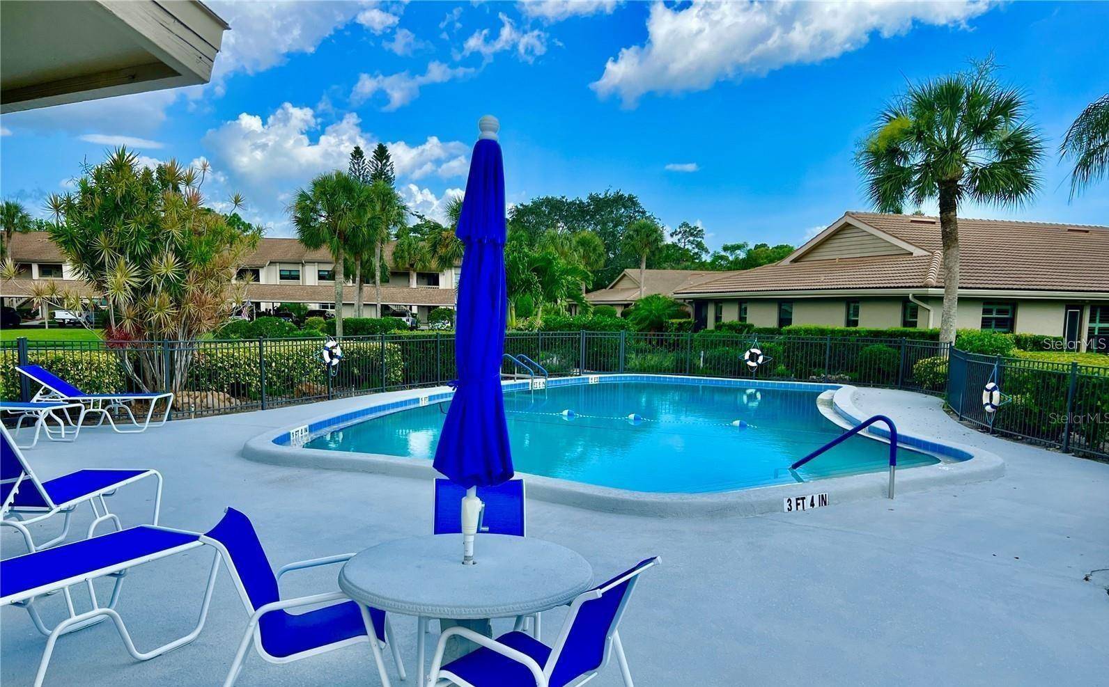 Sarasota, FL 34231,7183 WOOD CREEK DR #9
