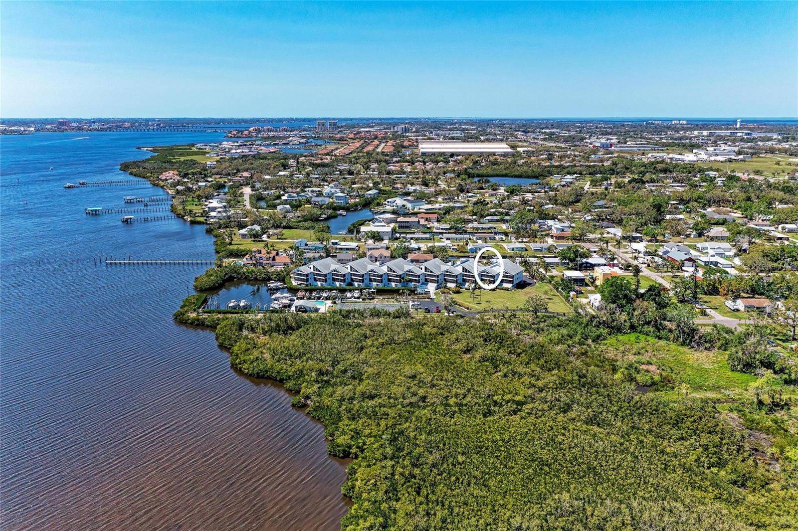 Ellenton, FL 34222,515 LEFFINGWELL AVE #210