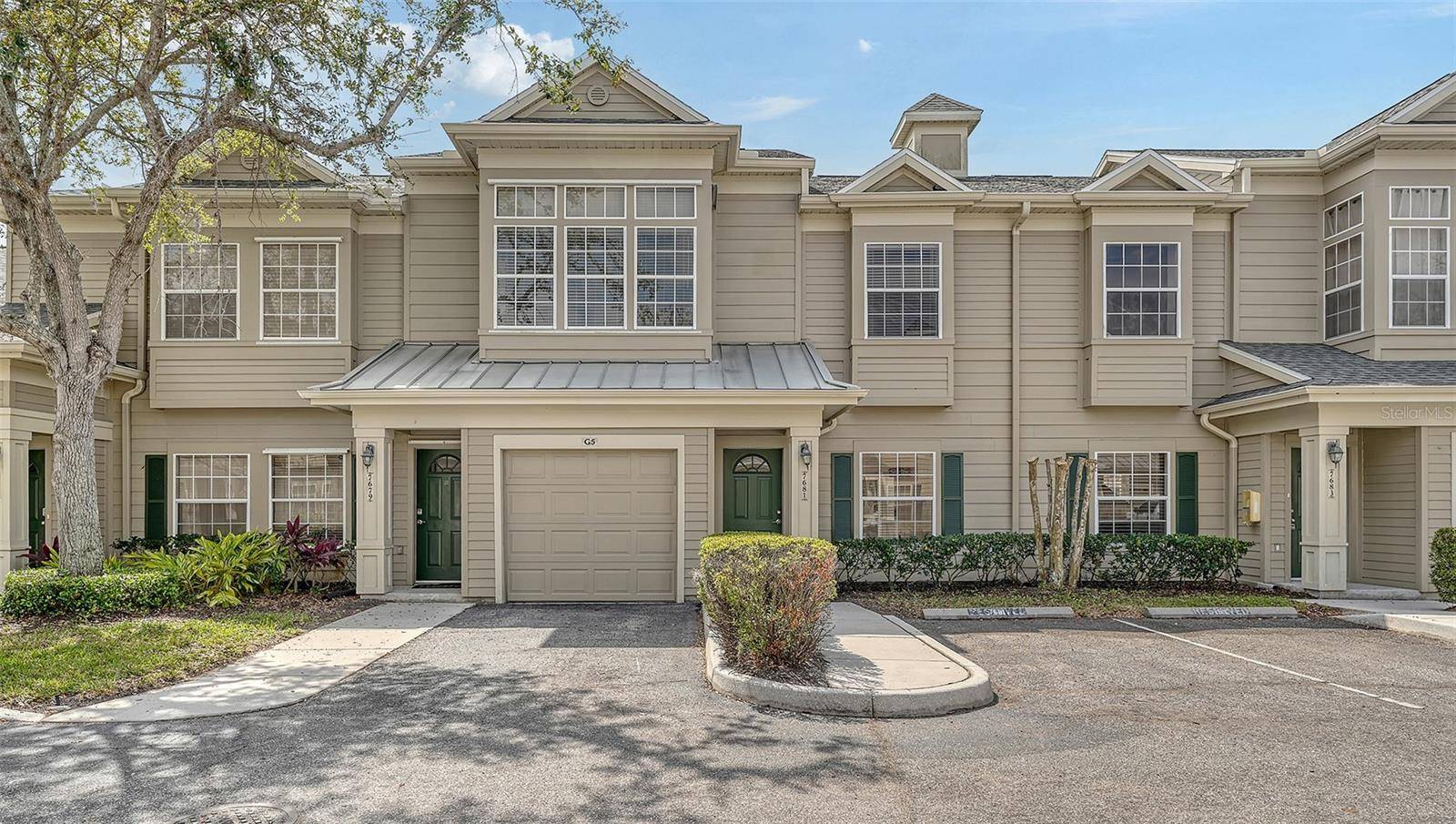 Bradenton, FL 34201,7681 PLANTATION CIR