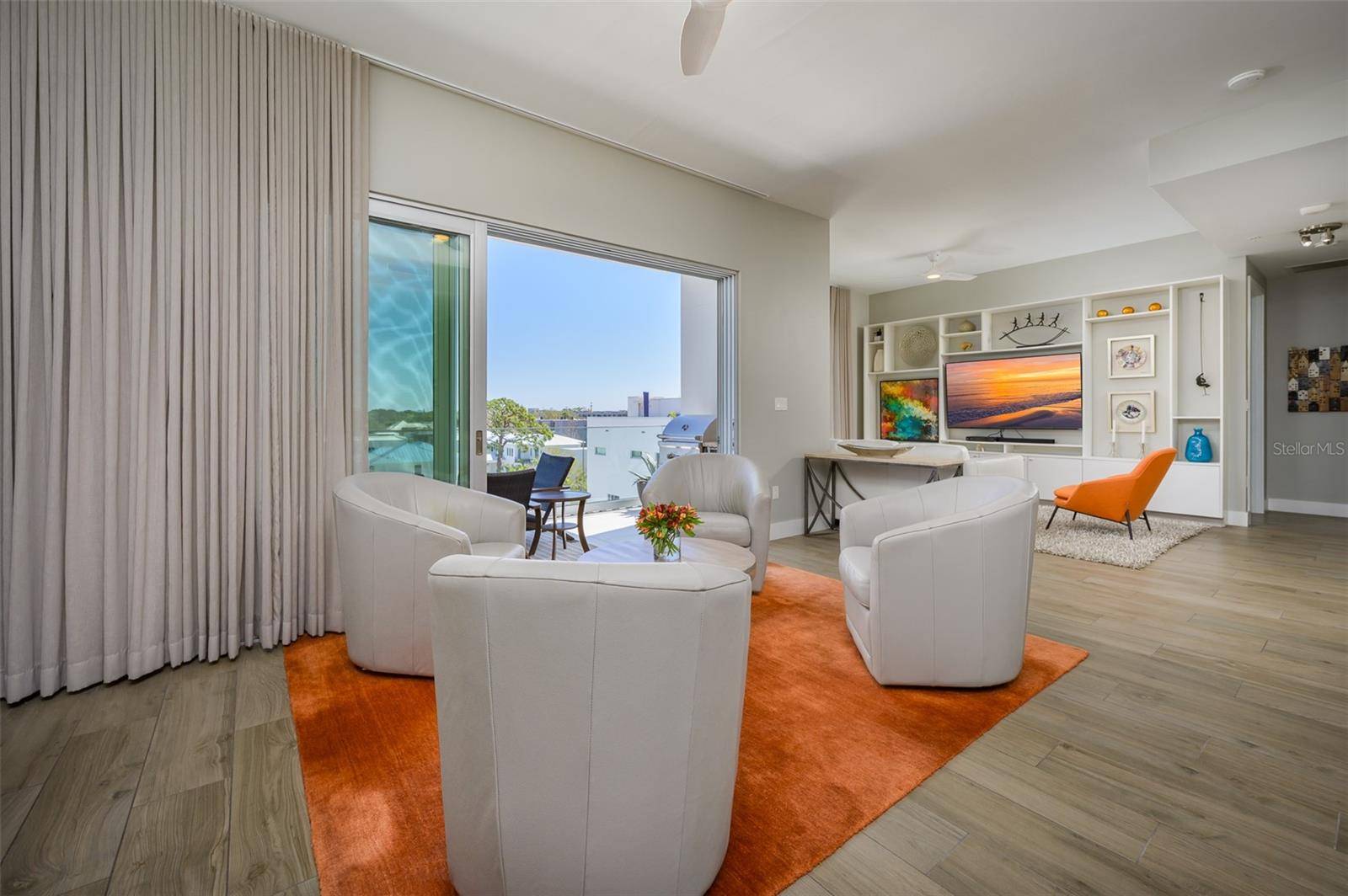 Sarasota, FL 34236,635 S ORANGE AVE #404
