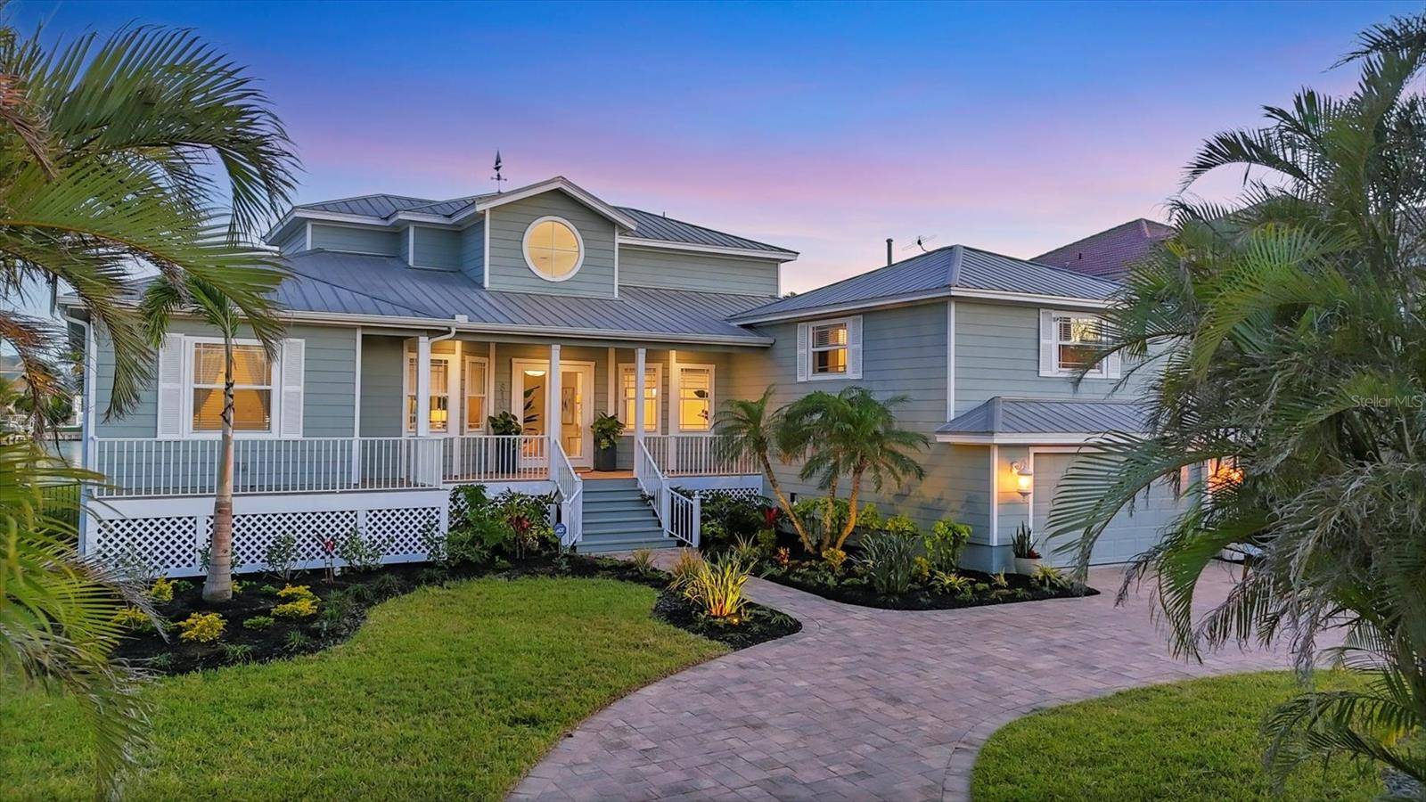 Sarasota, FL 34242,810 SIESTA DR