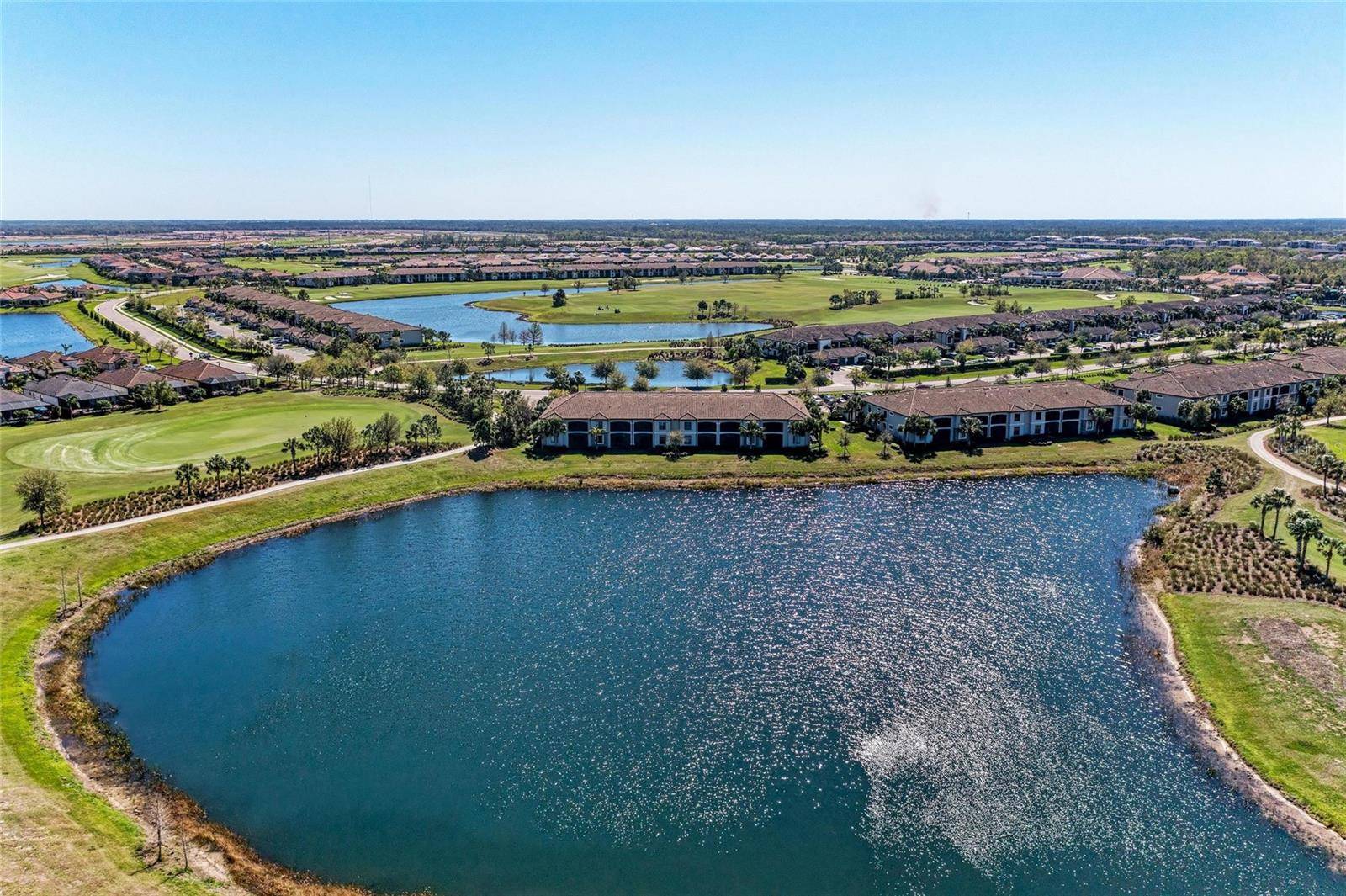 Bradenton, FL 34211,5577 PALMER CIR #203
