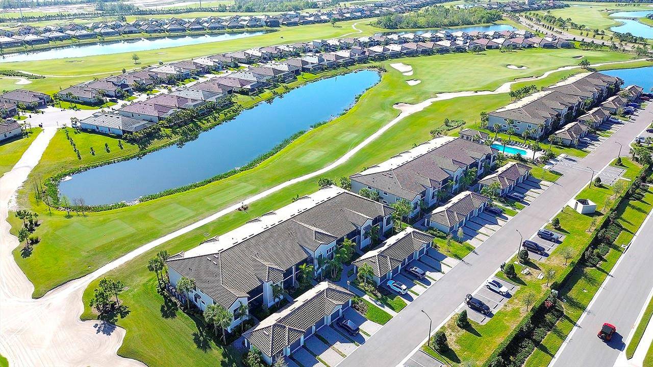Bradenton, FL 34211,5685 PALMER CIR #202