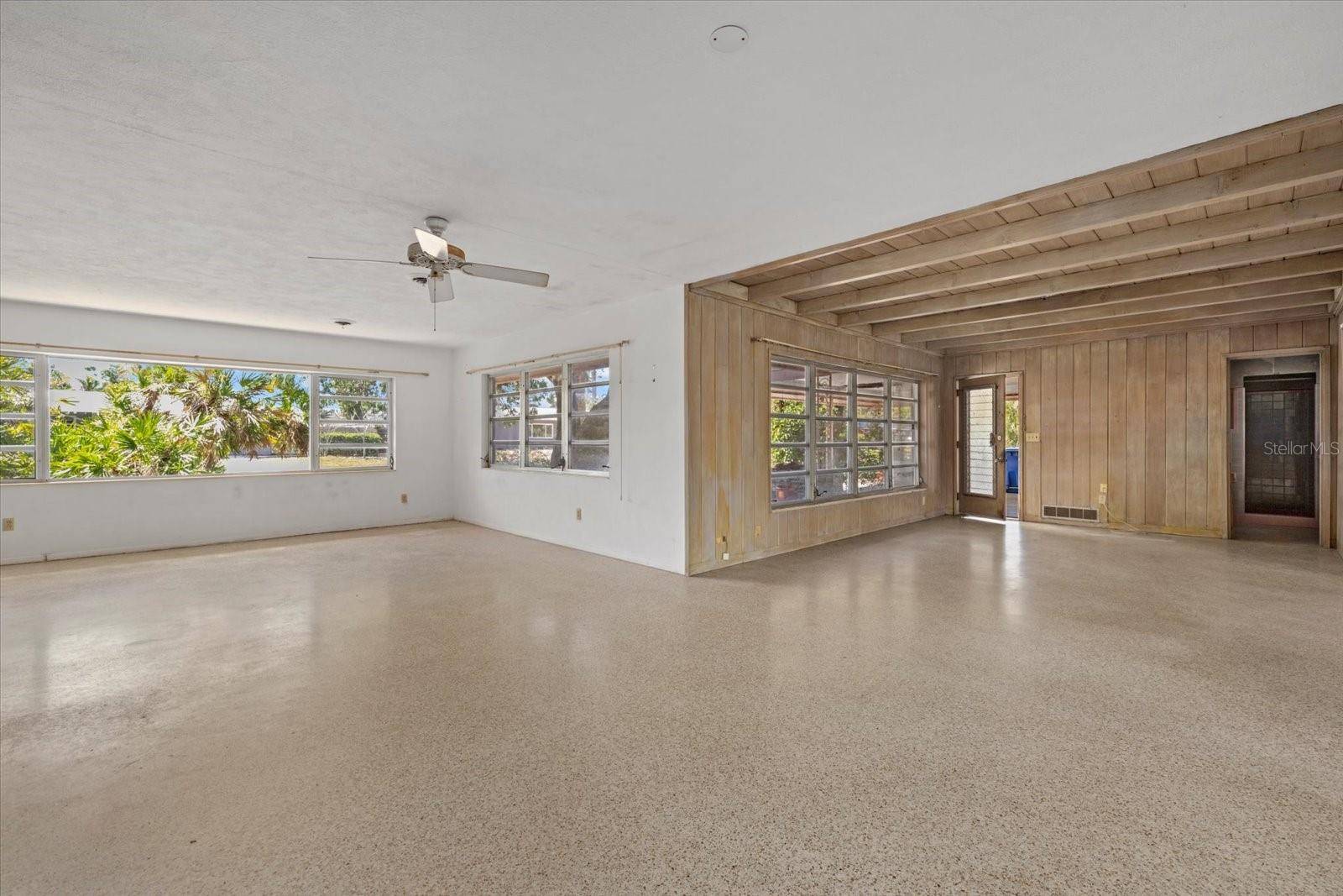 Sarasota, FL 34239,3466 TANGLEWOOD DR